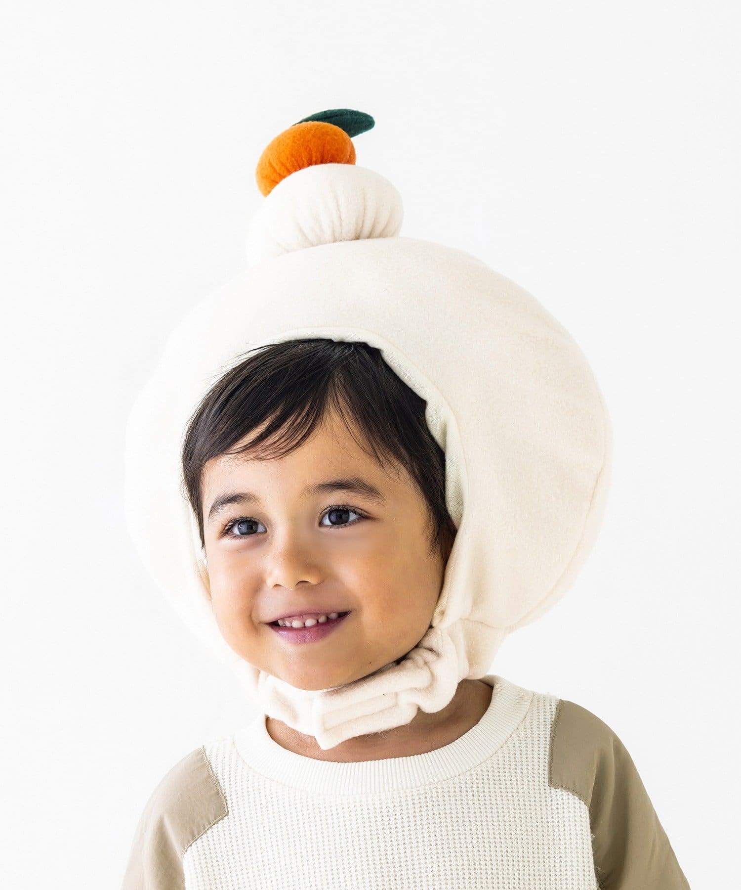 3COINS(スリーコインズ) 鏡餅のかぶりもの／KIDSお正月