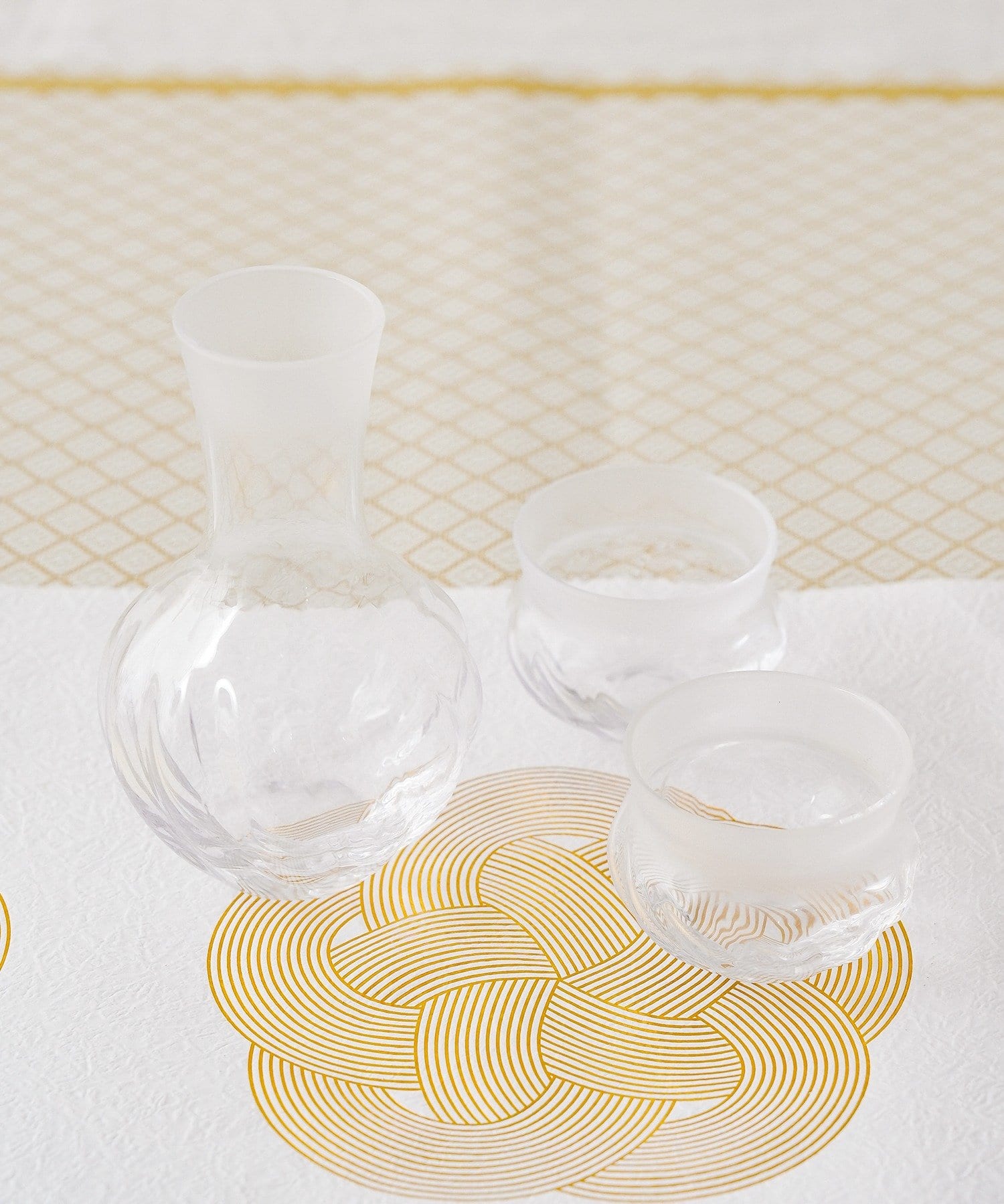 3COINS(スリーコインズ) ガラス酒器セット／お正月