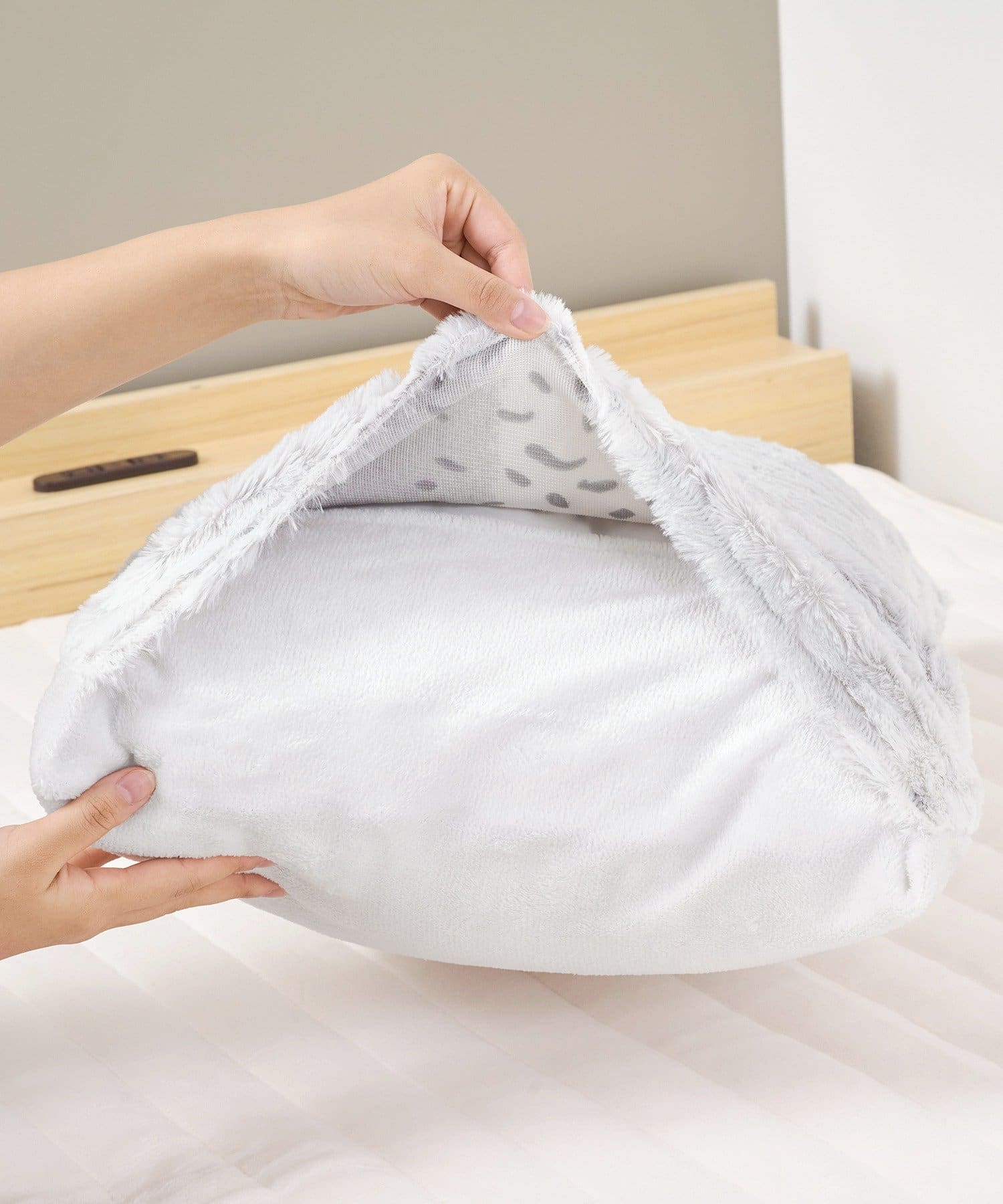 3COINS(スリーコインズ) ランダムファー枕カバー：45×65cm