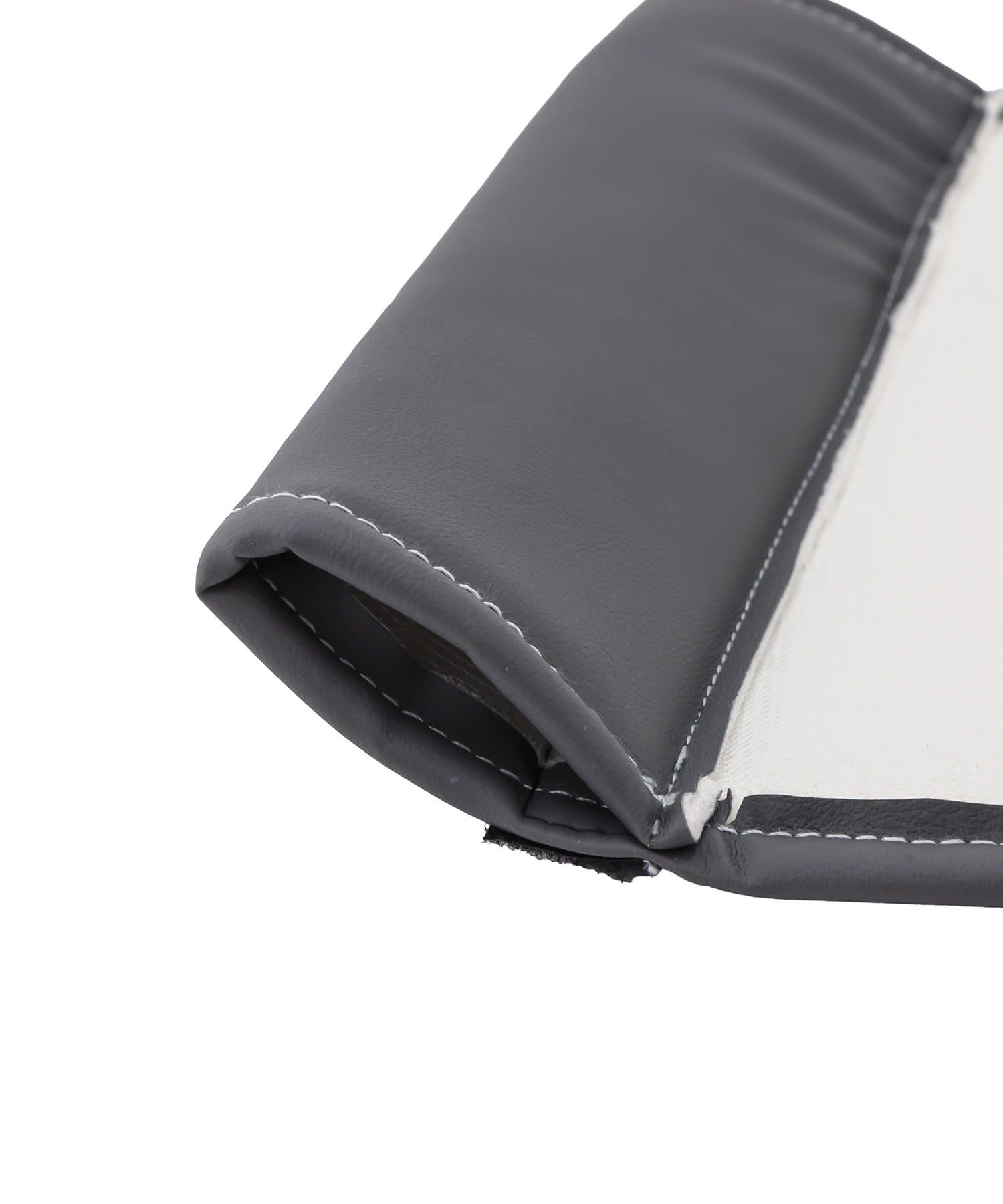 3COINS(スリーコインズ) シートベルトパッド