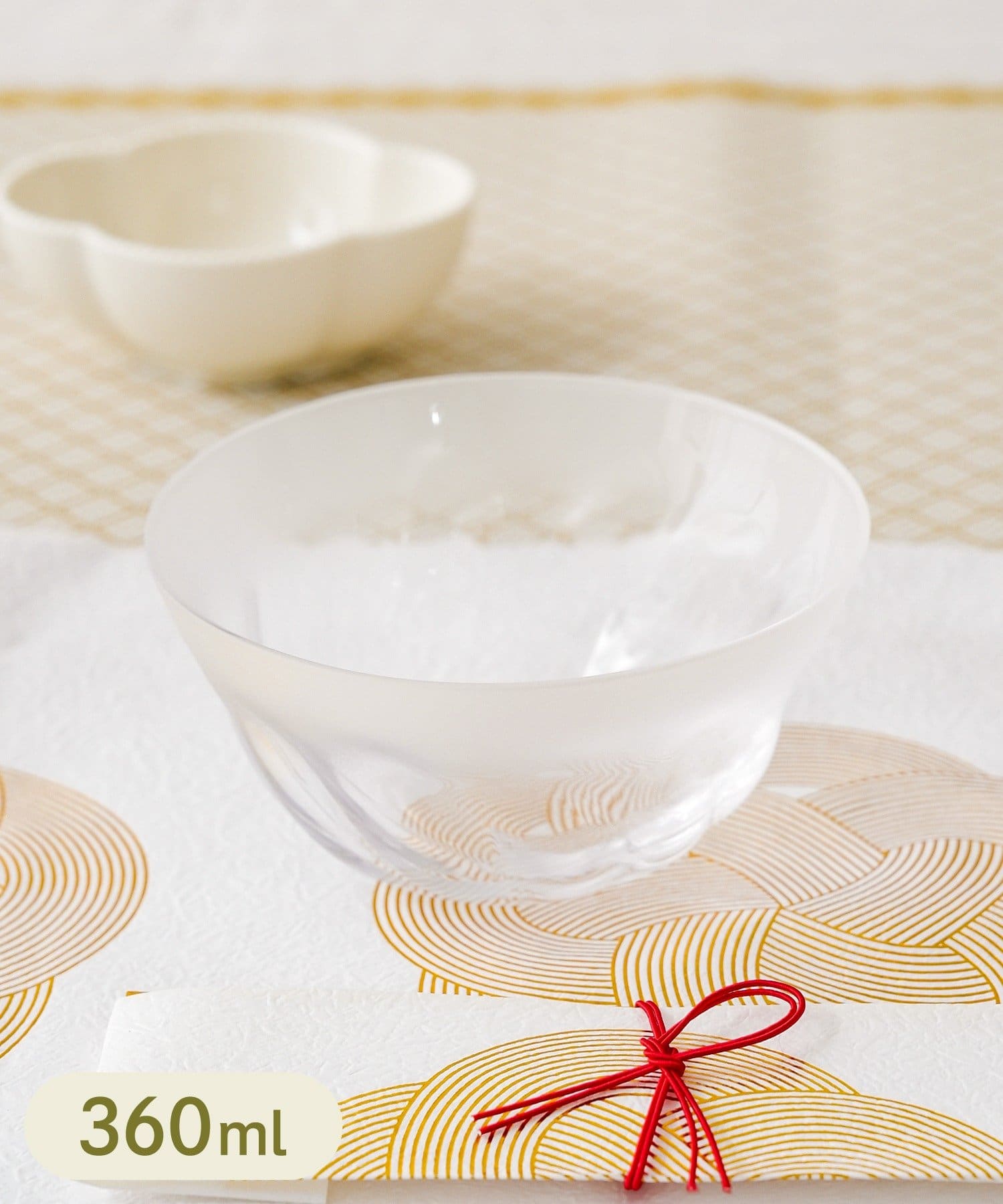 3COINS(スリーコインズ) ガラス鉢：360ml／お正月