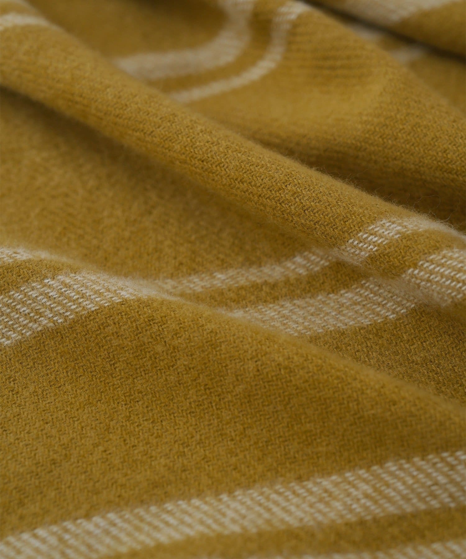 3COINS(スリーコインズ) フリンジ付き大判ブランケット：100×140cm