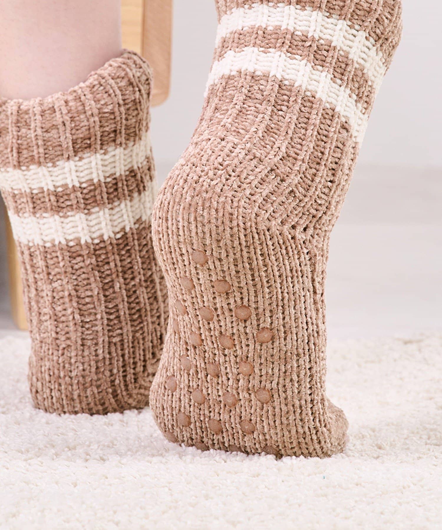 3COINS(スリーコインズ) 裏ボアラインルームソックス