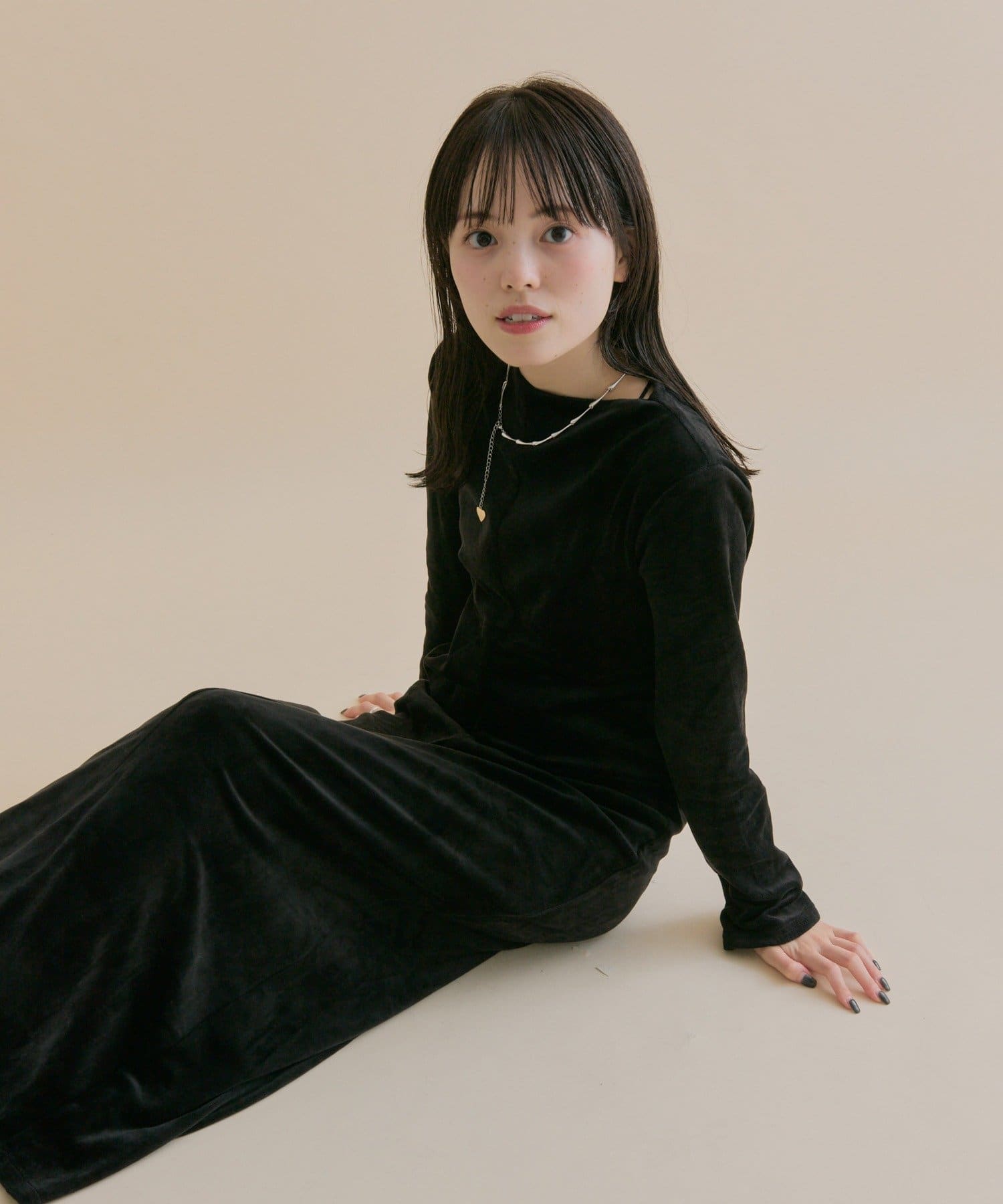 mystic(ミスティック) 11/1(sat)12:00予約START！【数量限定】[森川企画]バックオープンベロアワンピース