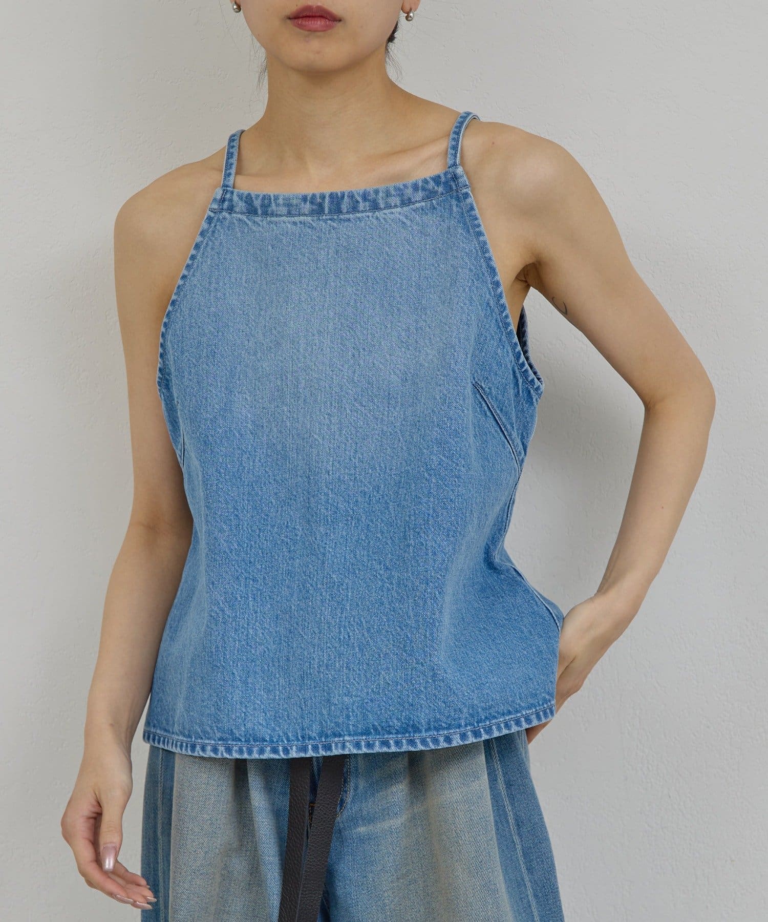 GALLARDAGALANTE(ガリャルダガランテ) 【PEAS】デニムキャミブラウス