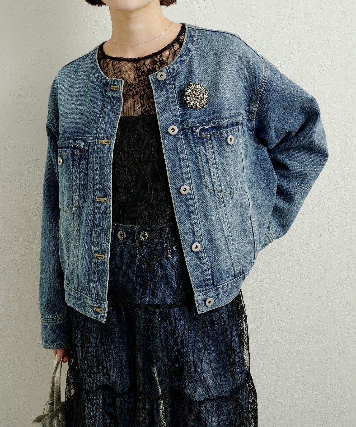 Omekashi(オメカシ) ブローチ付きダメージデニムGジャン