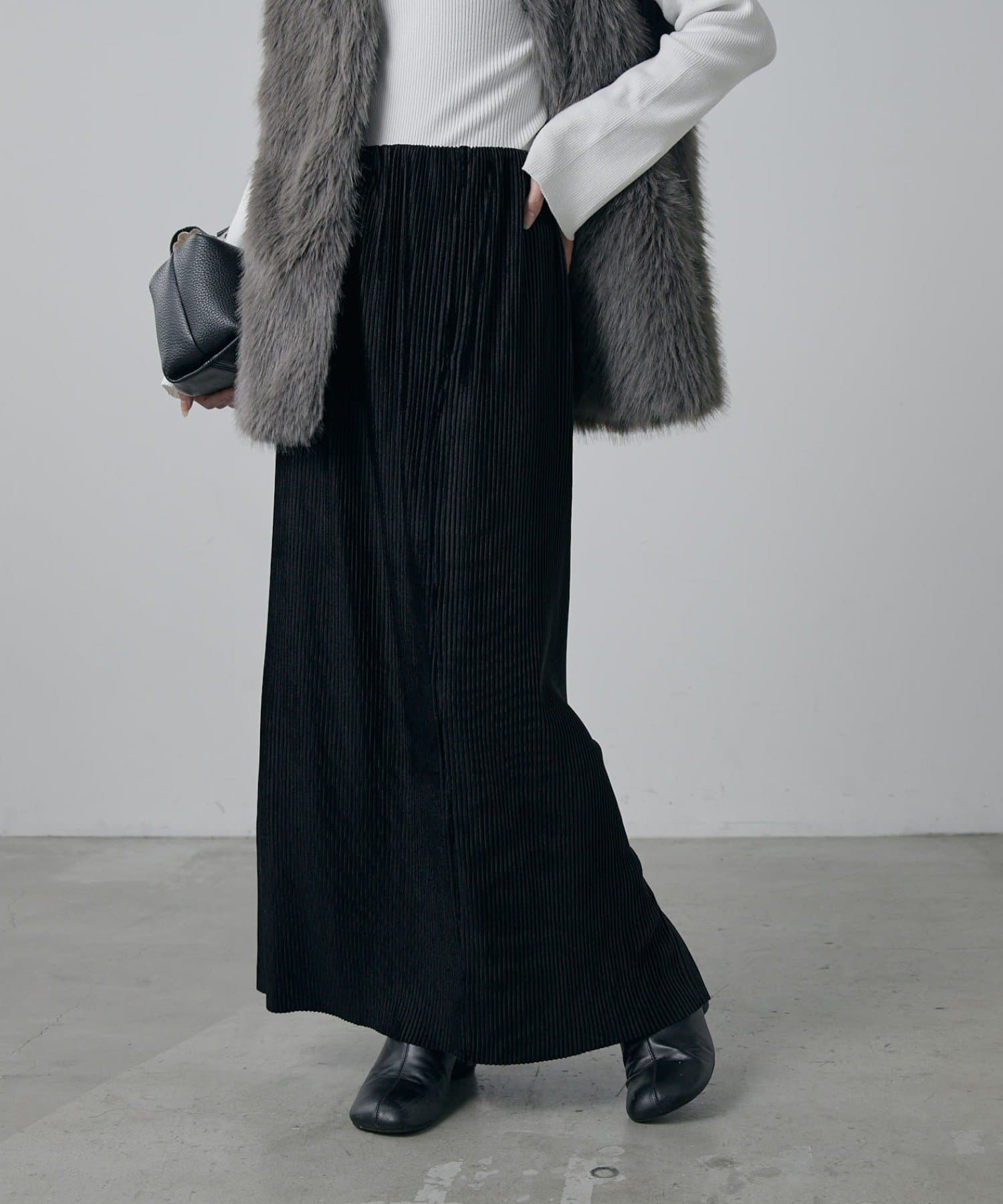 Lui's(ルイス) ベロアプリーツタイトスカート