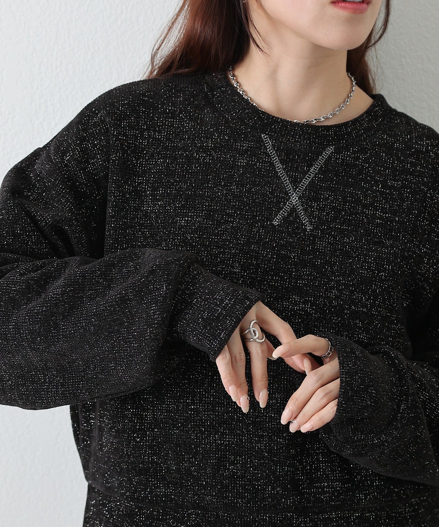 COLONY 2139(コロニー トゥーワンスリーナイン) ラメモールクルーネックプルオーバー