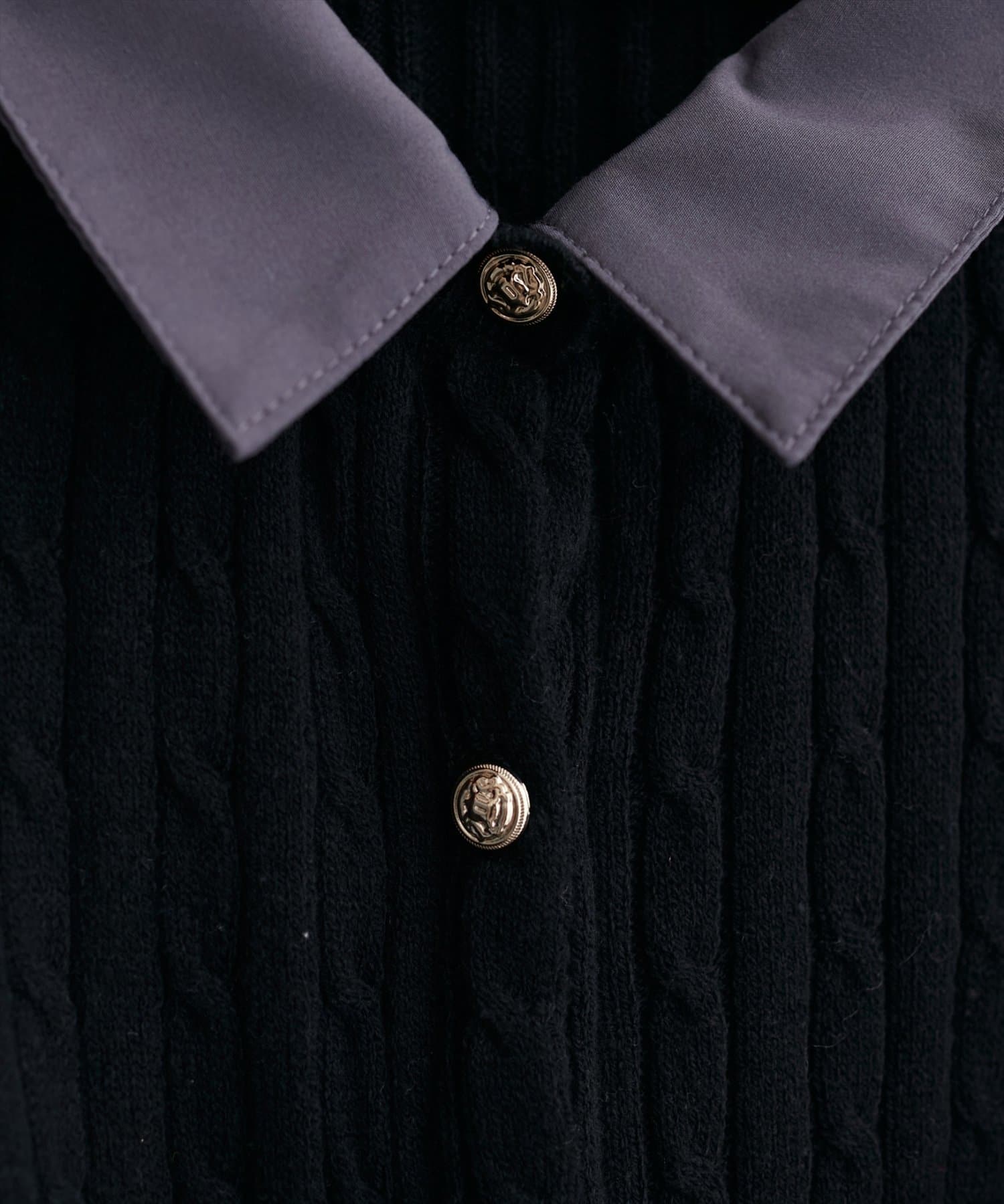 natural couture(ナチュラルクチュール) レイヤード風衿付きケーブルカーディガン