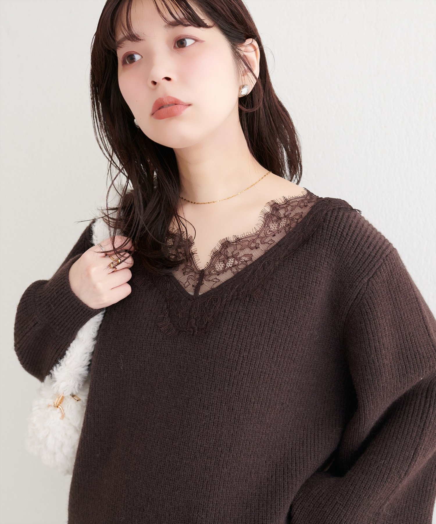 natural couture(ナチュラルクチュール) 【WEB限定】レースVネックニット