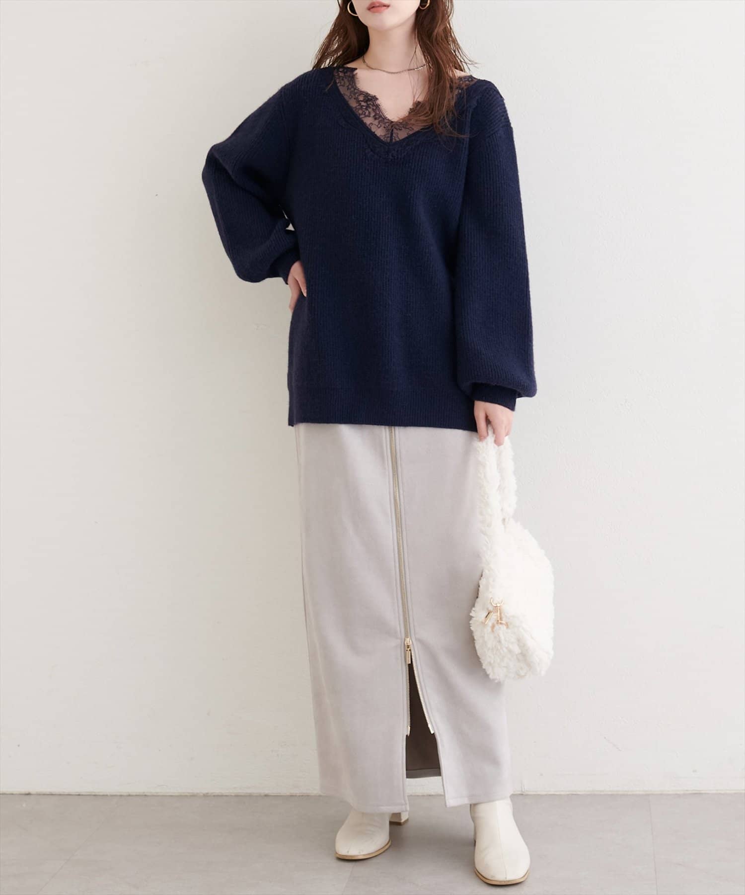 natural couture(ナチュラルクチュール) 【WEB限定】レースVネックニット