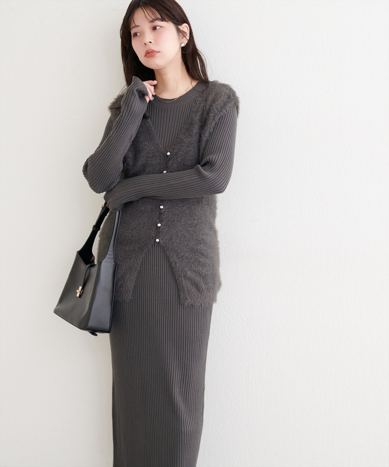 natural couture(ナチュラルクチュール) 〈osono〉ラメフェザーニットベスト×リブワンピース