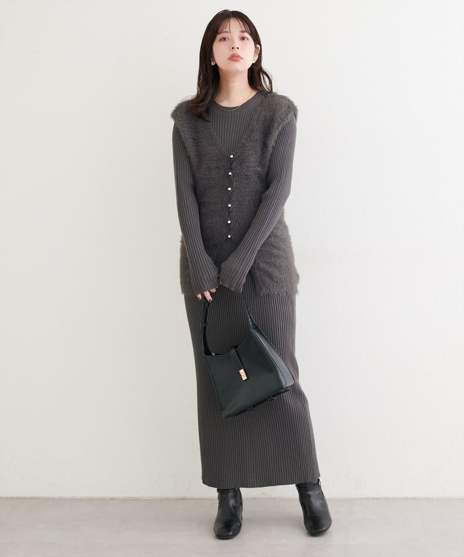 natural couture(ナチュラルクチュール) 〈osono〉ラメフェザーニットベスト×リブワンピース