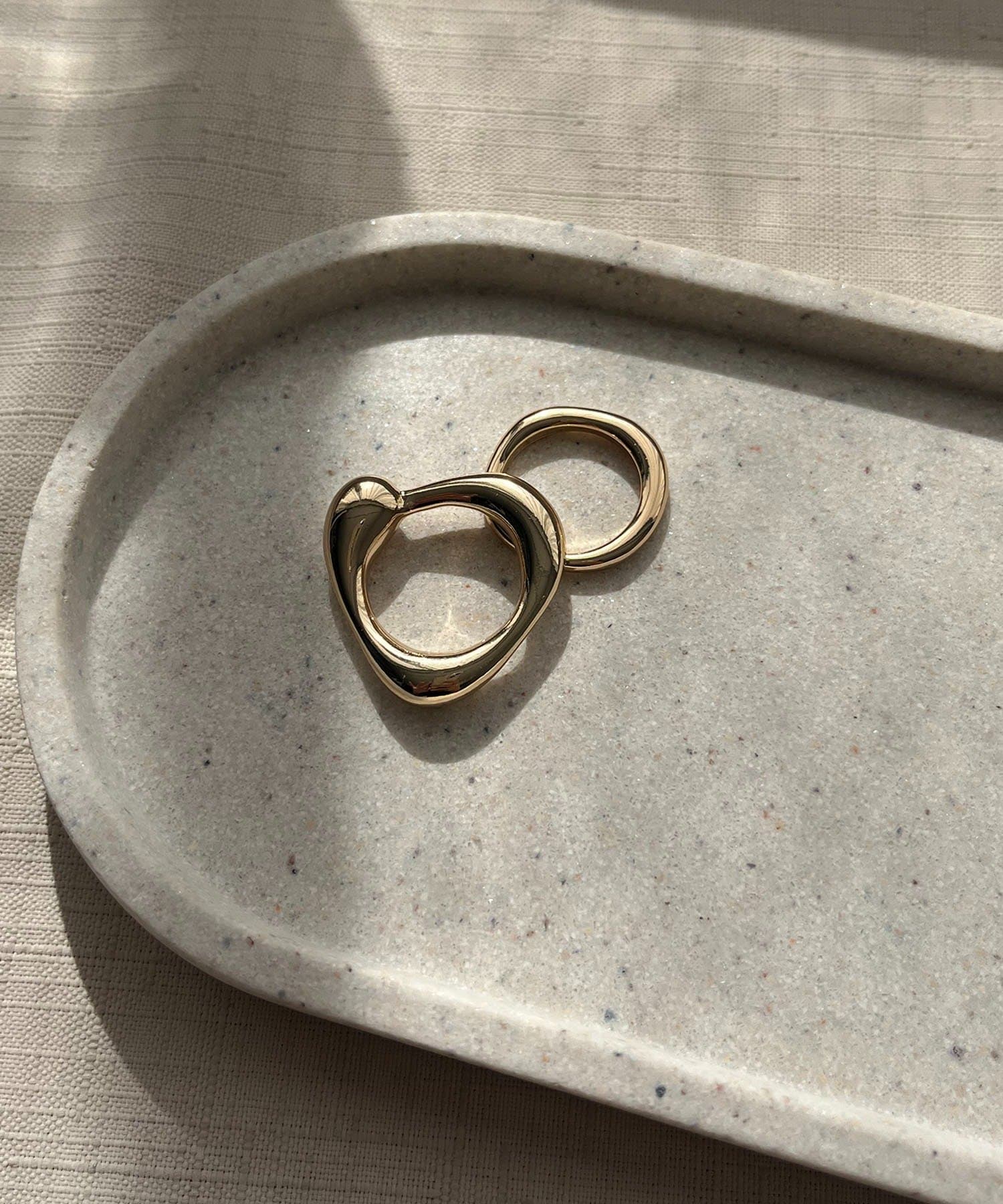 CAPRICIEUX LE'MAGE(カプリシュレマージュ) 〈GOLDY/ゴールディ〉2SETトライアングルリング