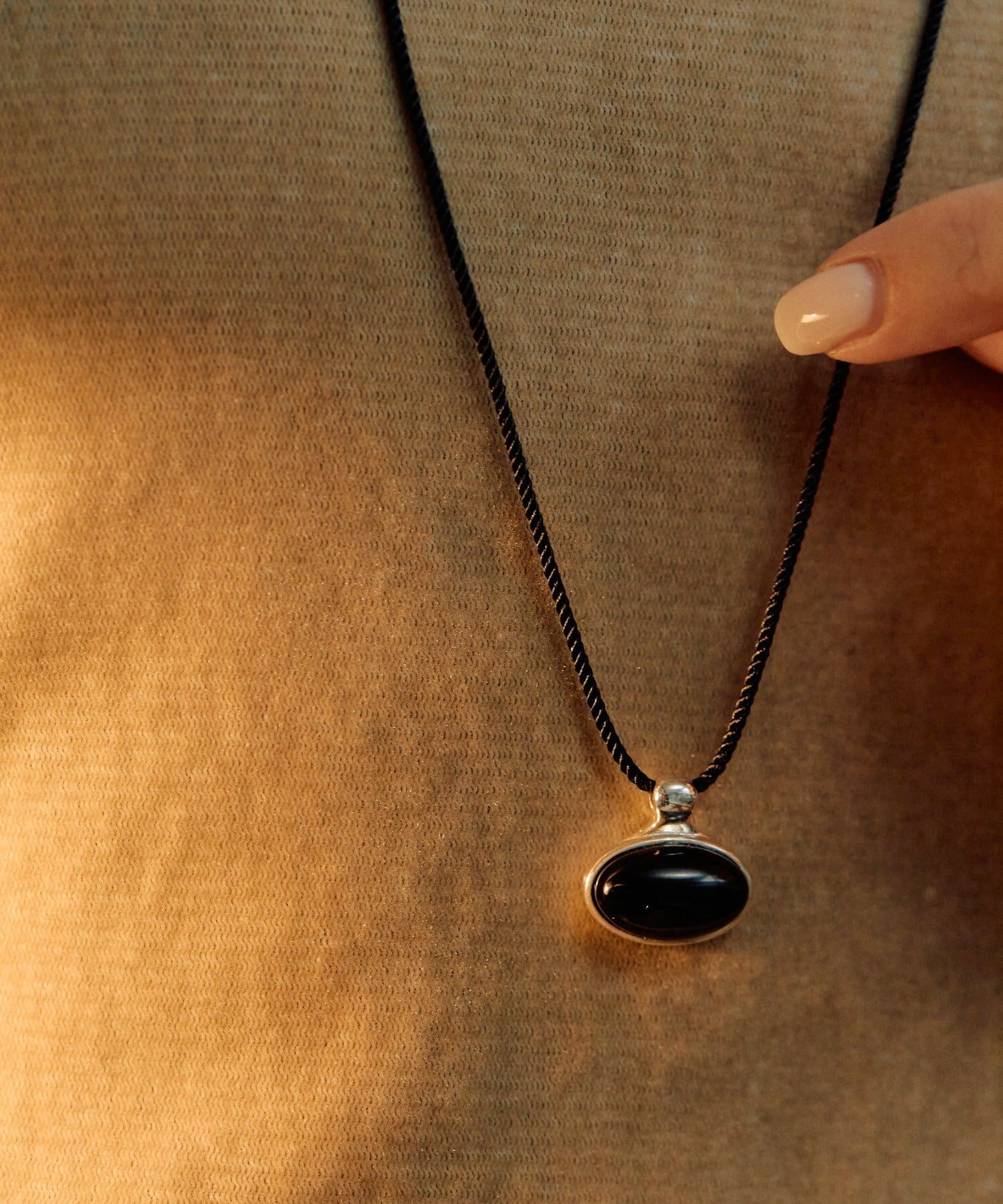 ear PAPILLONNER(イア パピヨネ) 《インフルエンサーuchida企画/スターリングシルバー》オーバルストーンネックレス