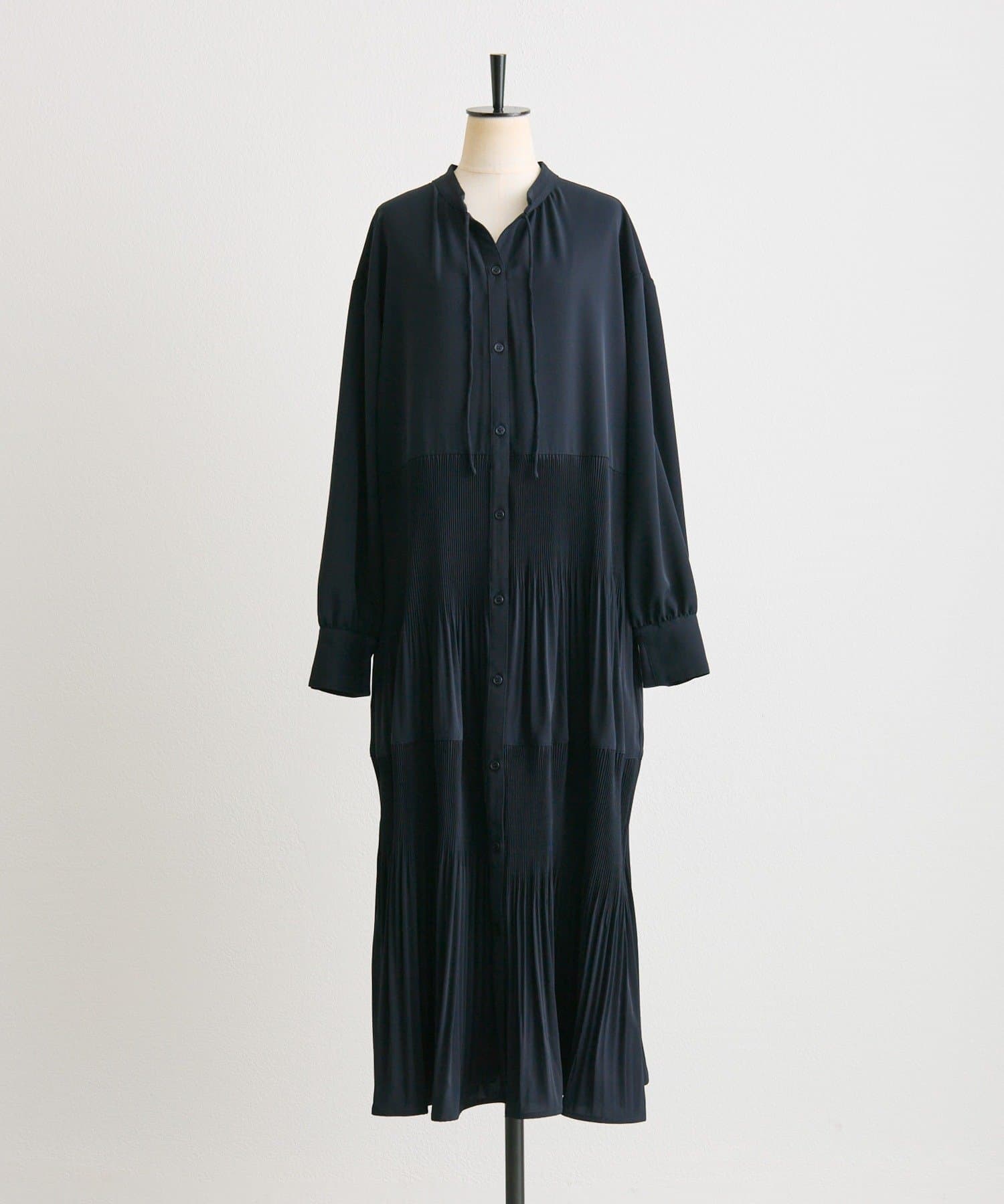 ear PAPILLONNER(イア パピヨネ) 《動画あり》ステッププリーツワンピース【SUM1 STYLE(スミスタイル)】