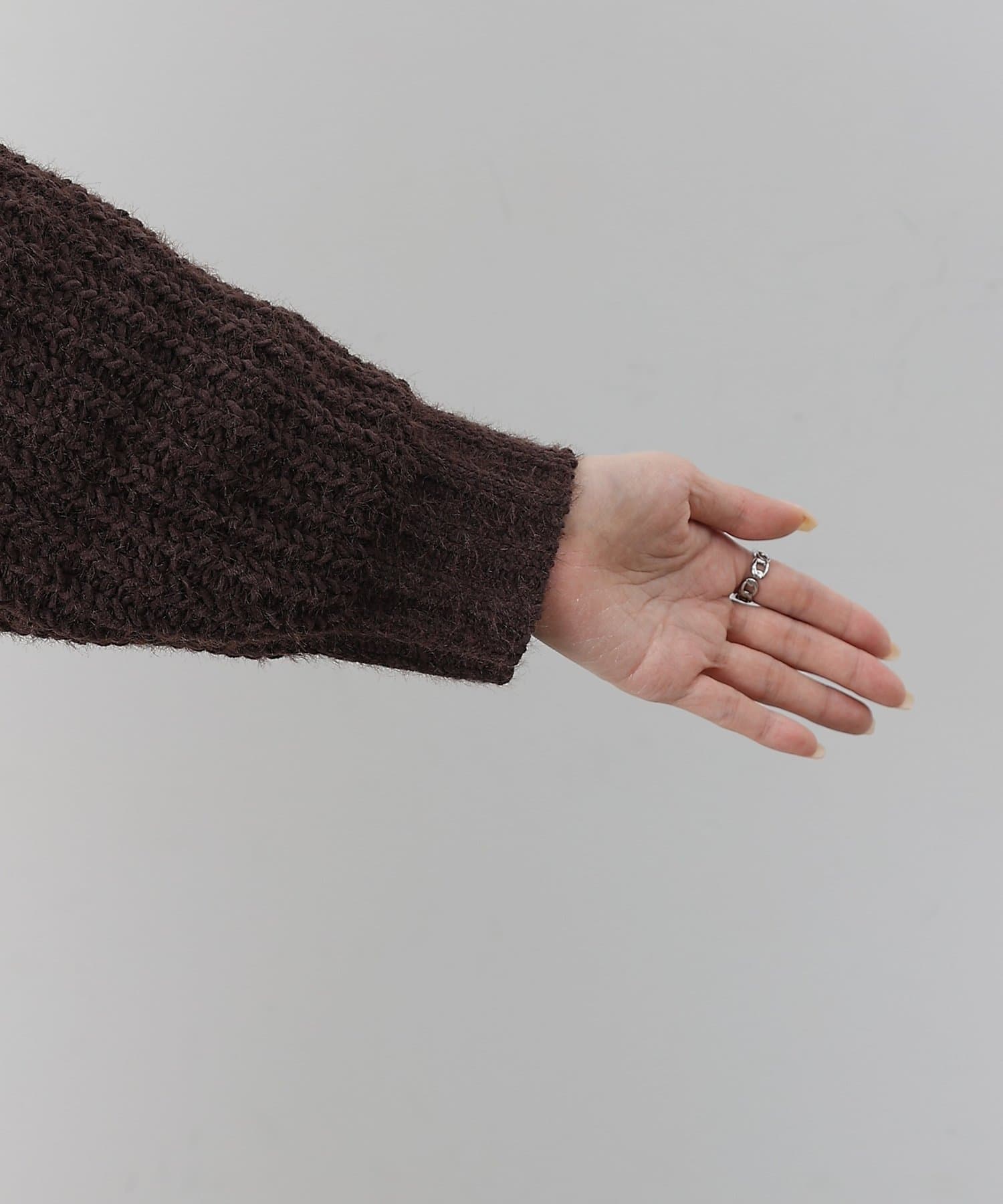 COLONY 2139(コロニー トゥーワンスリーナイン) モールフェザー柄編みスキッパー