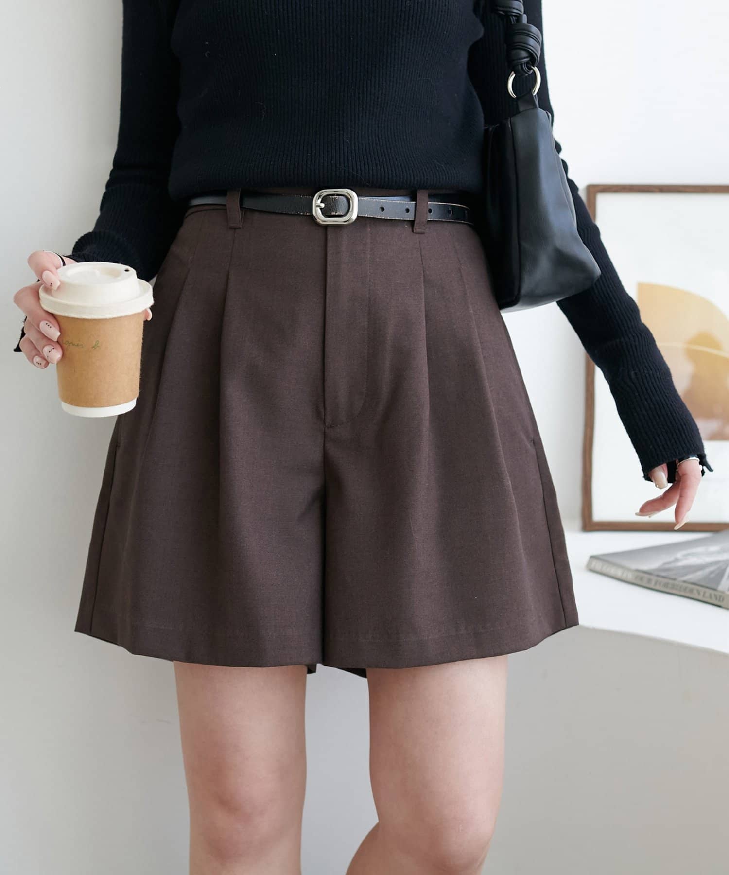 DISCOAT(ディスコート) 【洗濯可能/美シルエット】ウールブレンドショートパンツ