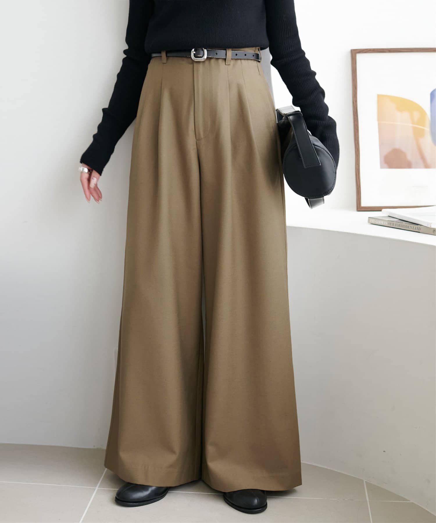 DISCOAT(ディスコート) 【こなれ感と快適さを両立】ウールブレンドワイドパンツ