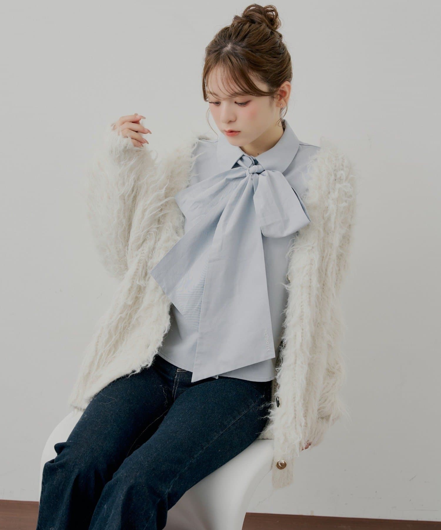 Chico(チコ) 【SALON by Chico】リボン付きレースデザインシャツ