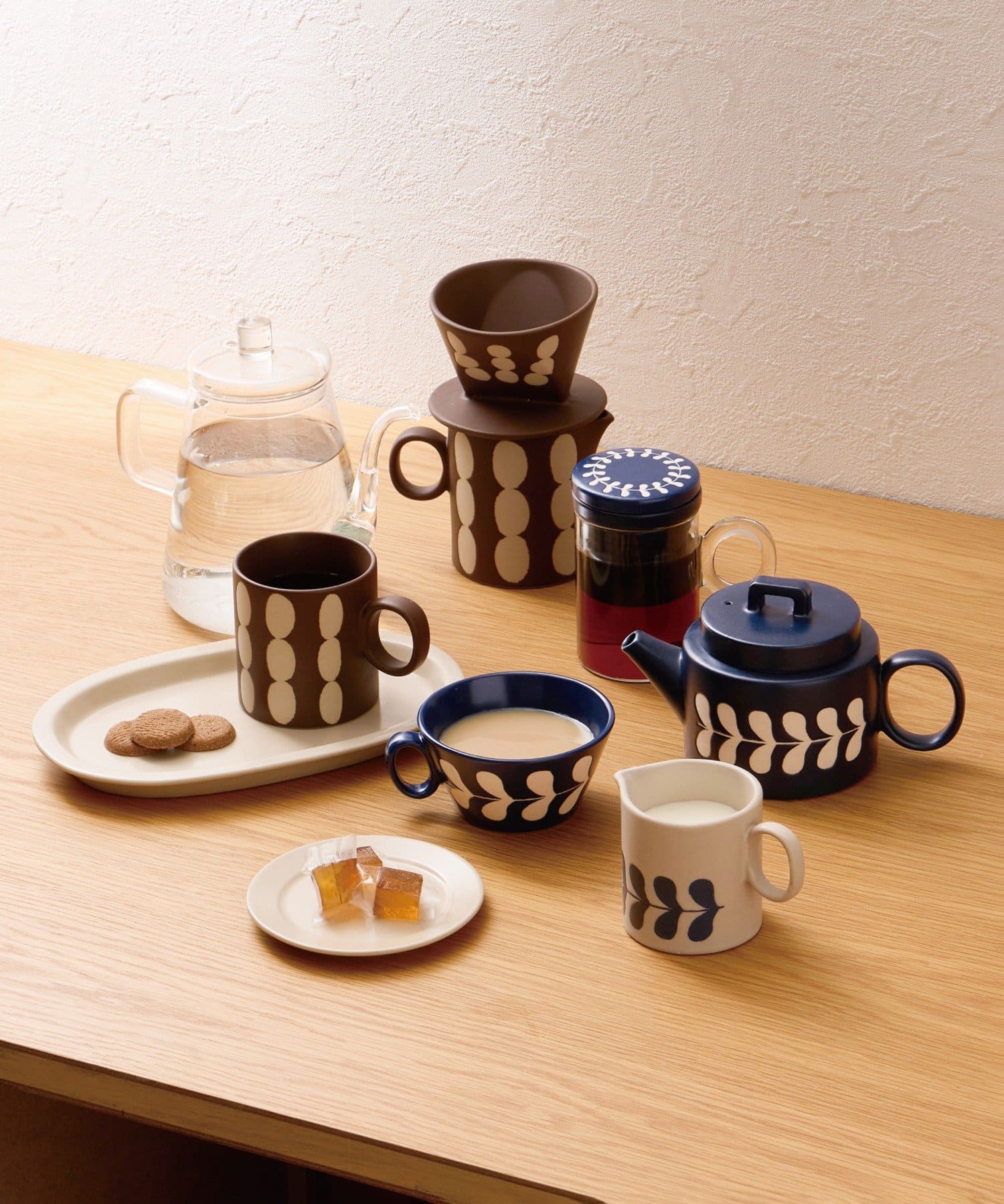 3COINS(スリーコインズ) 茶こし付きガラスマグ：260ml／KITINTO