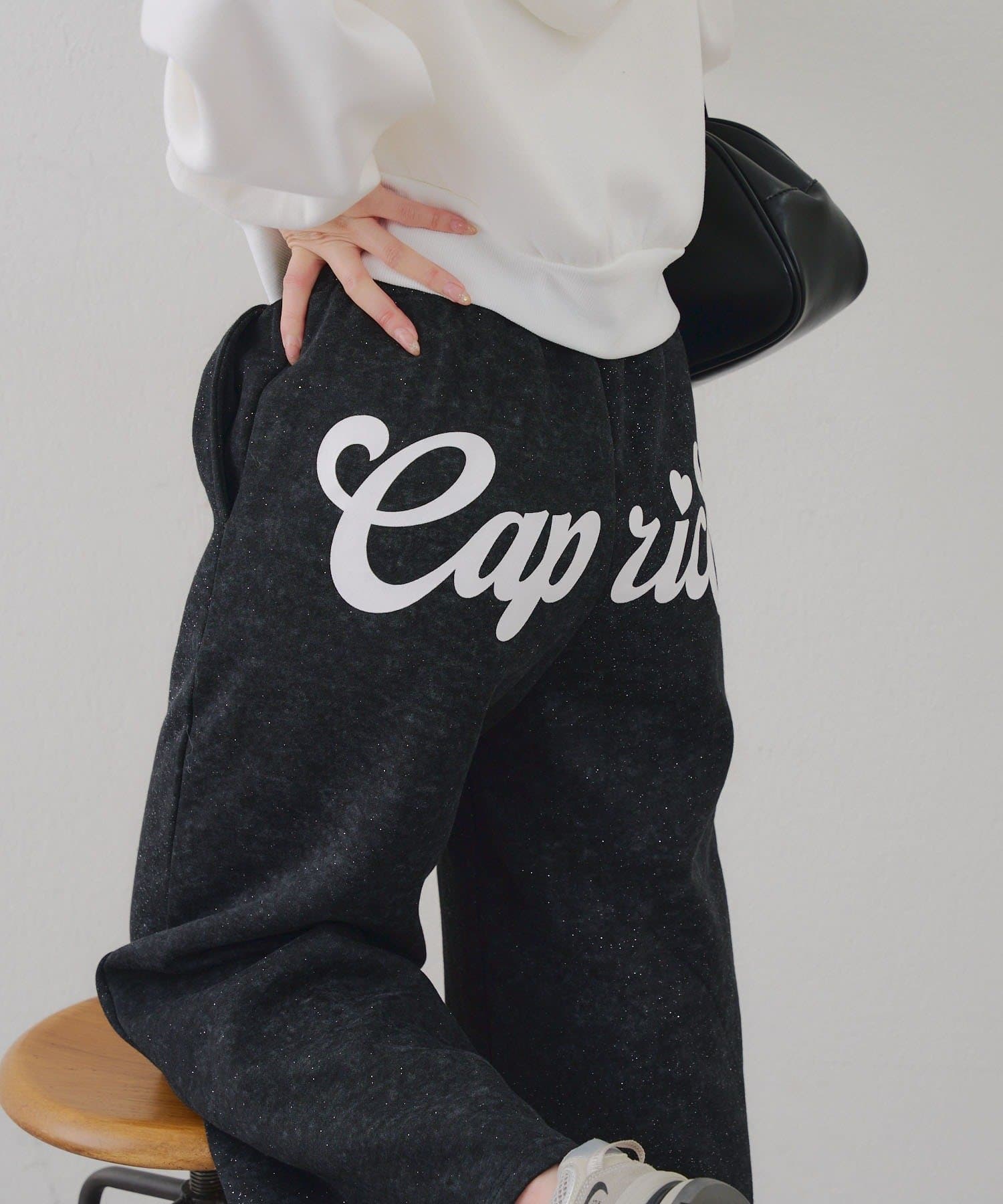 NICE CLAUP / OLIVE des OLIVE OUTLET(ナイスクラップ  / オリーブ デ オリーブ アウトレット) バックプリント入り【RMAF】キラキラスウェットパンツ