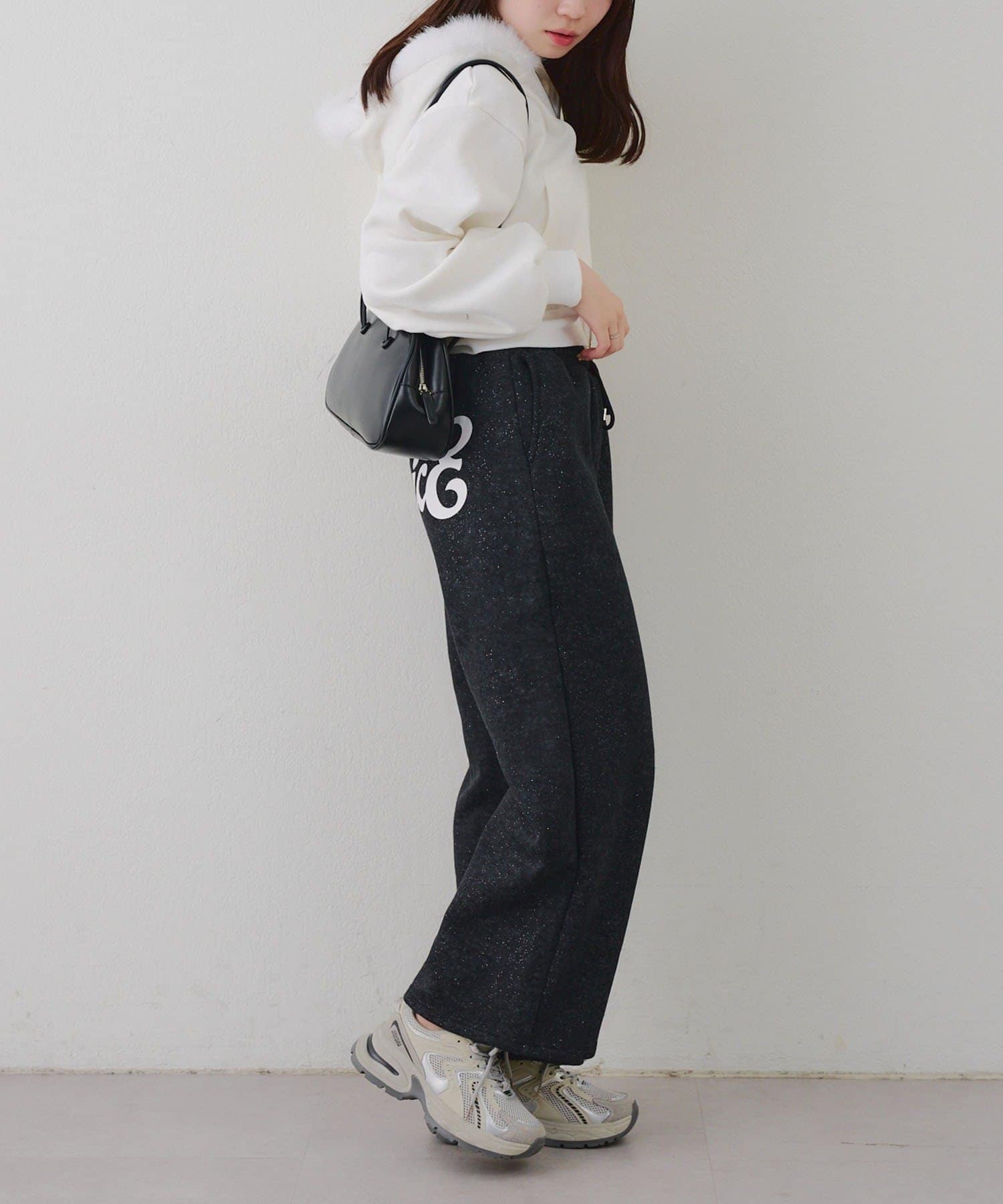 NICE CLAUP / OLIVE des OLIVE OUTLET(ナイスクラップ  / オリーブ デ オリーブ アウトレット) バックプリント入り【RMAF】キラキラスウェットパンツ