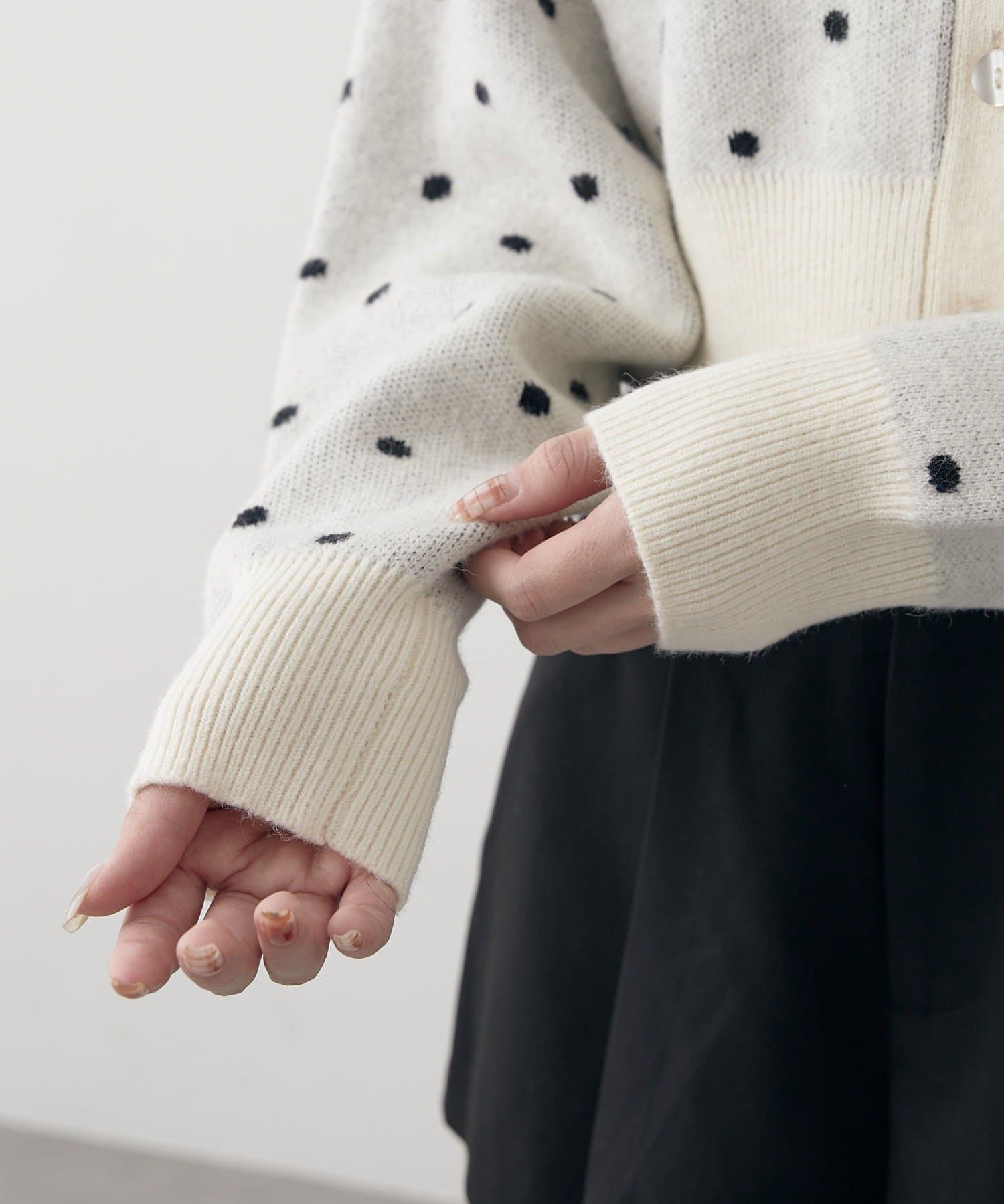 mline(エムライン) [mline]コンパクト ドットカーディガン