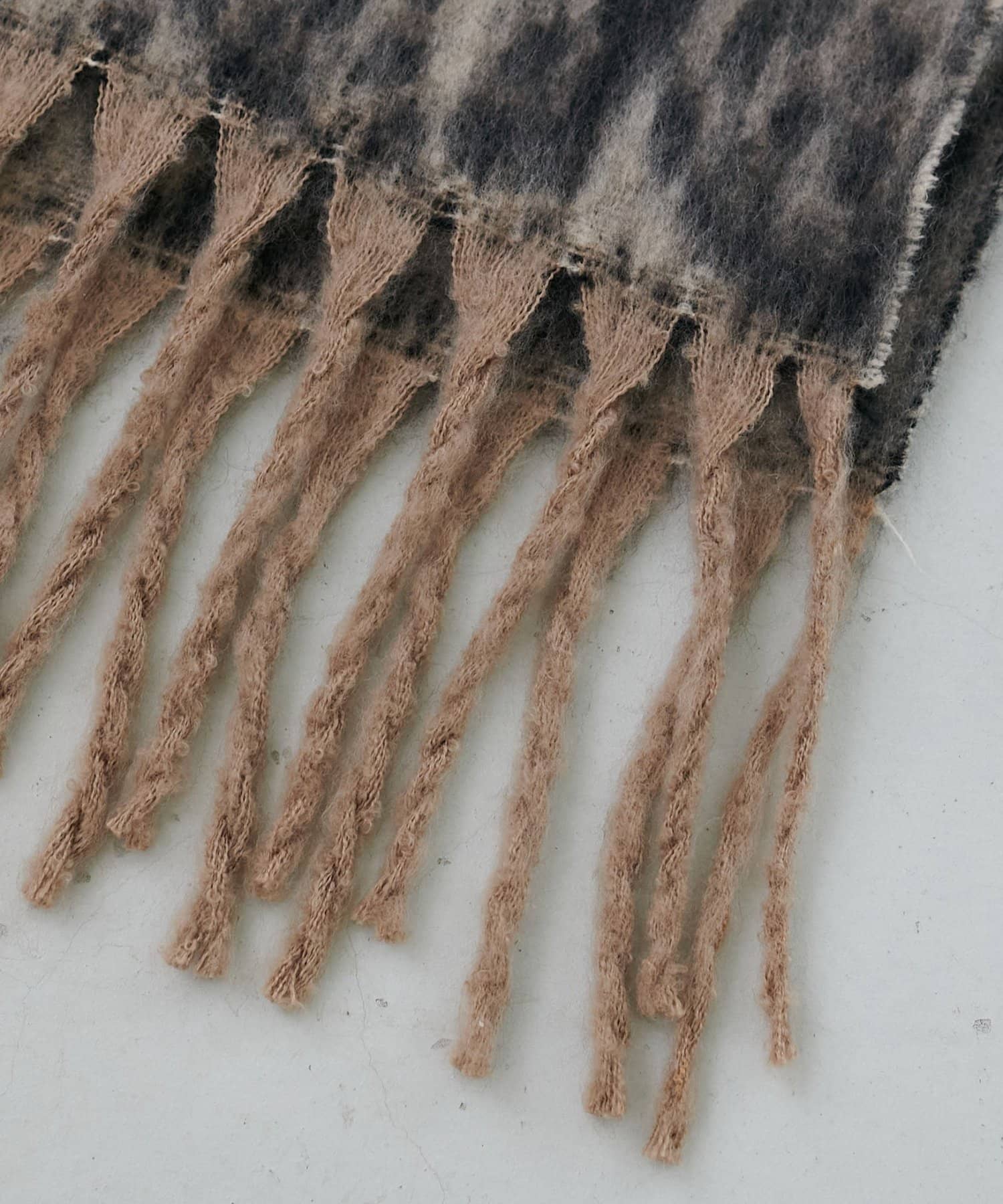 DISCOAT(ディスコート) 【ユニセックス】アニマル柄マフラー