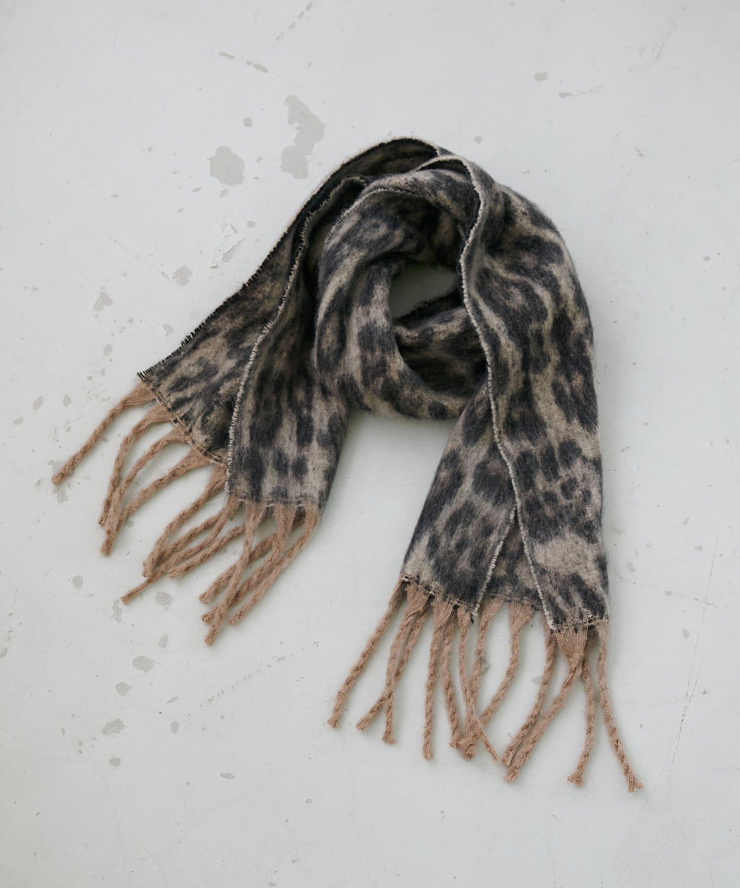 DISCOAT(ディスコート) 【ユニセックス】アニマル柄マフラー