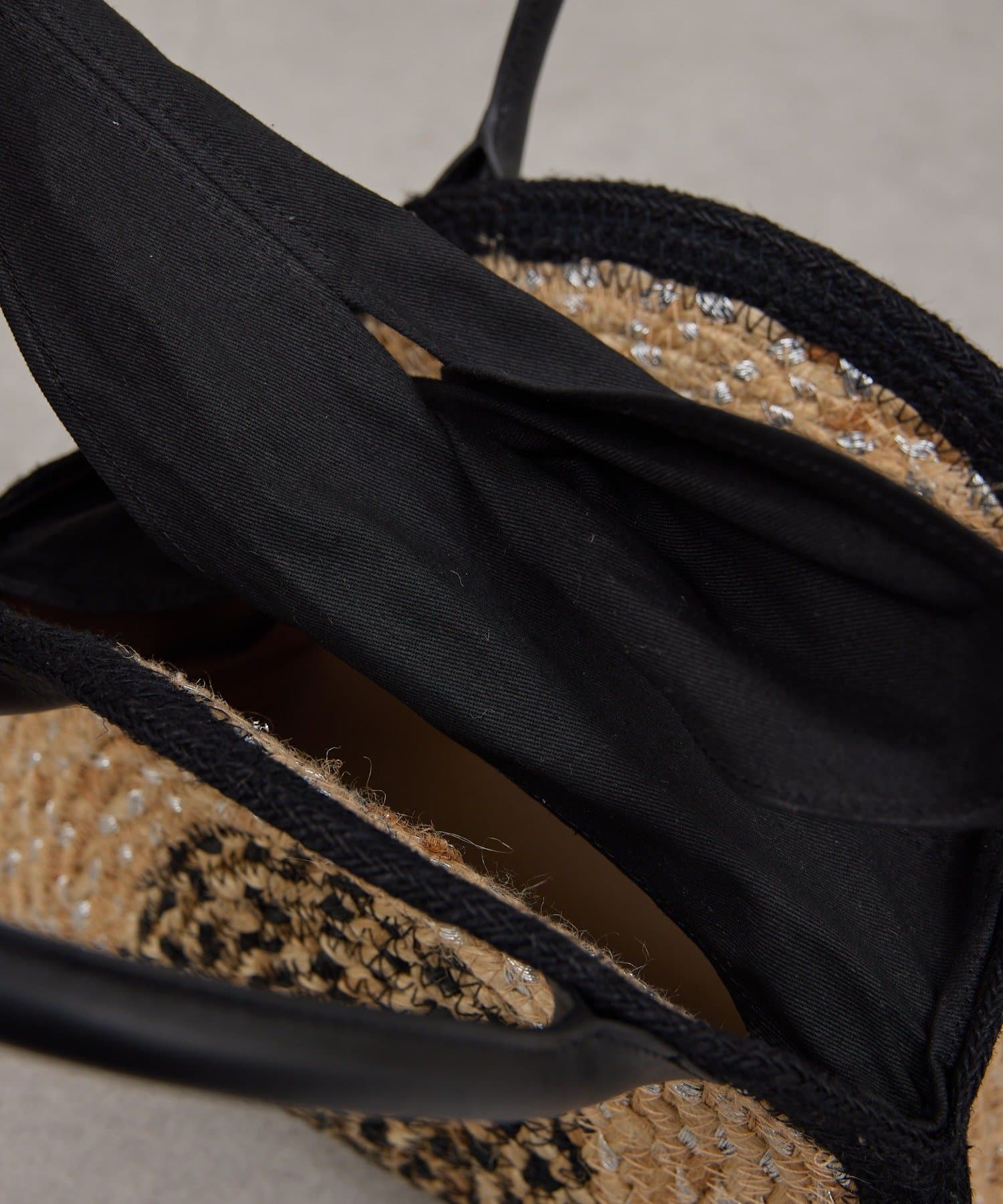 GALLARDAGALANTE(ガリャルダガランテ) 【Jhuri Shate】ハーフサークルバッグ／S