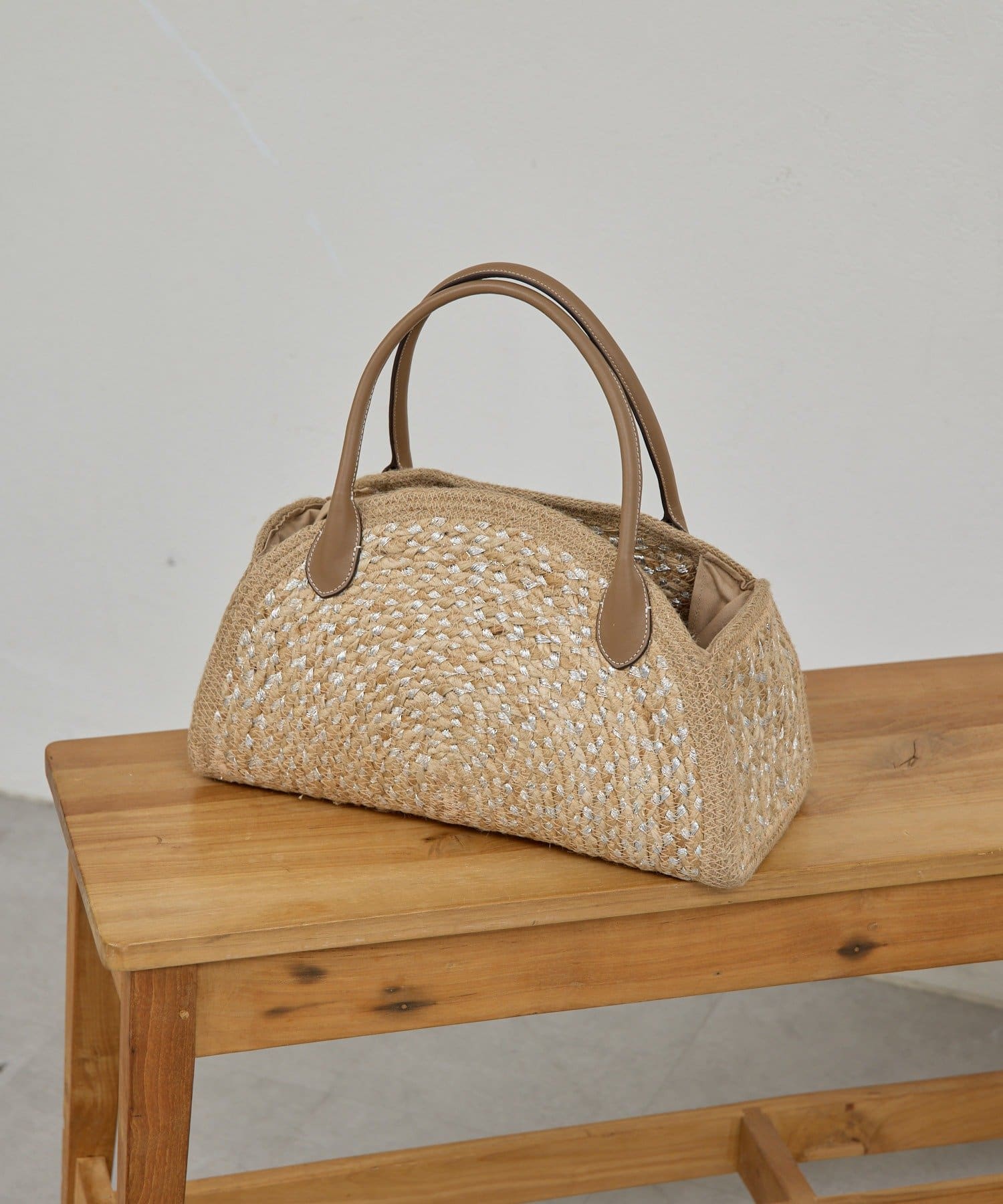 GALLARDAGALANTE(ガリャルダガランテ) 【近日予約開始】【Jhuri Shate】ハーフサークルバッグ／L