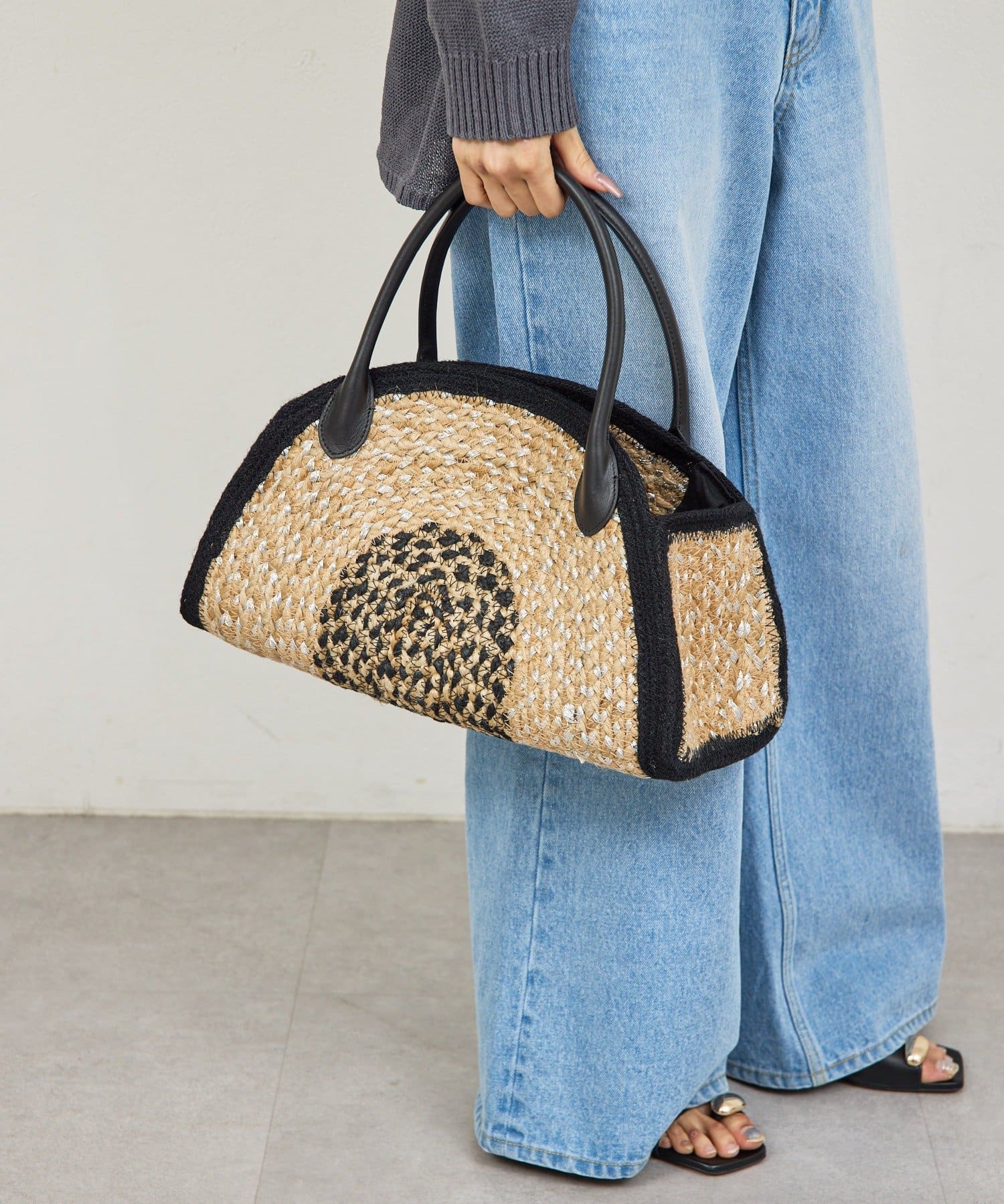 GALLARDAGALANTE(ガリャルダガランテ) 【近日予約開始】【Jhuri Shate】ハーフサークルバッグ／L