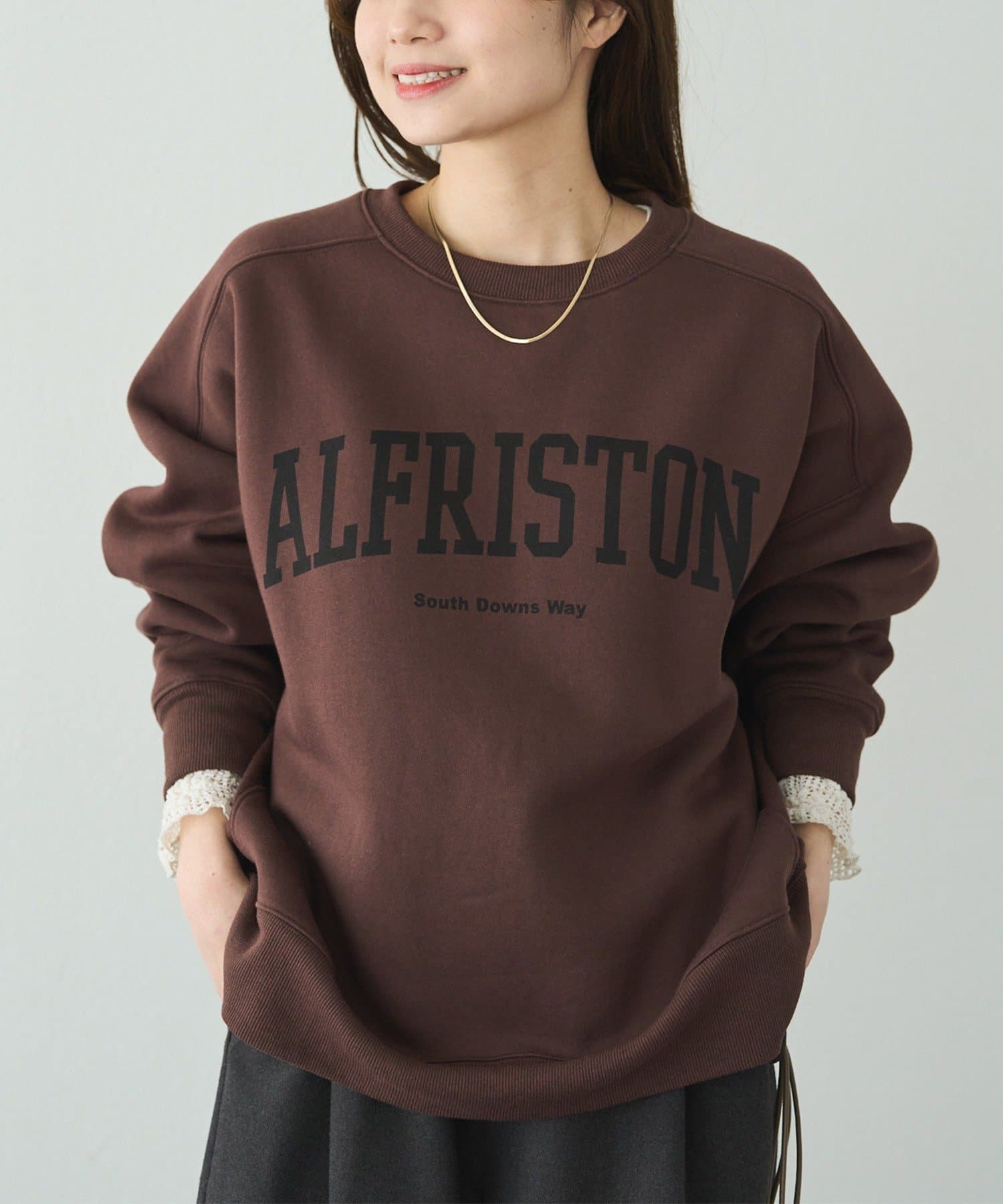 PUAL CE CIN(ピュアルセシン) ロゴプリント裏起毛スウェットプルオーバー