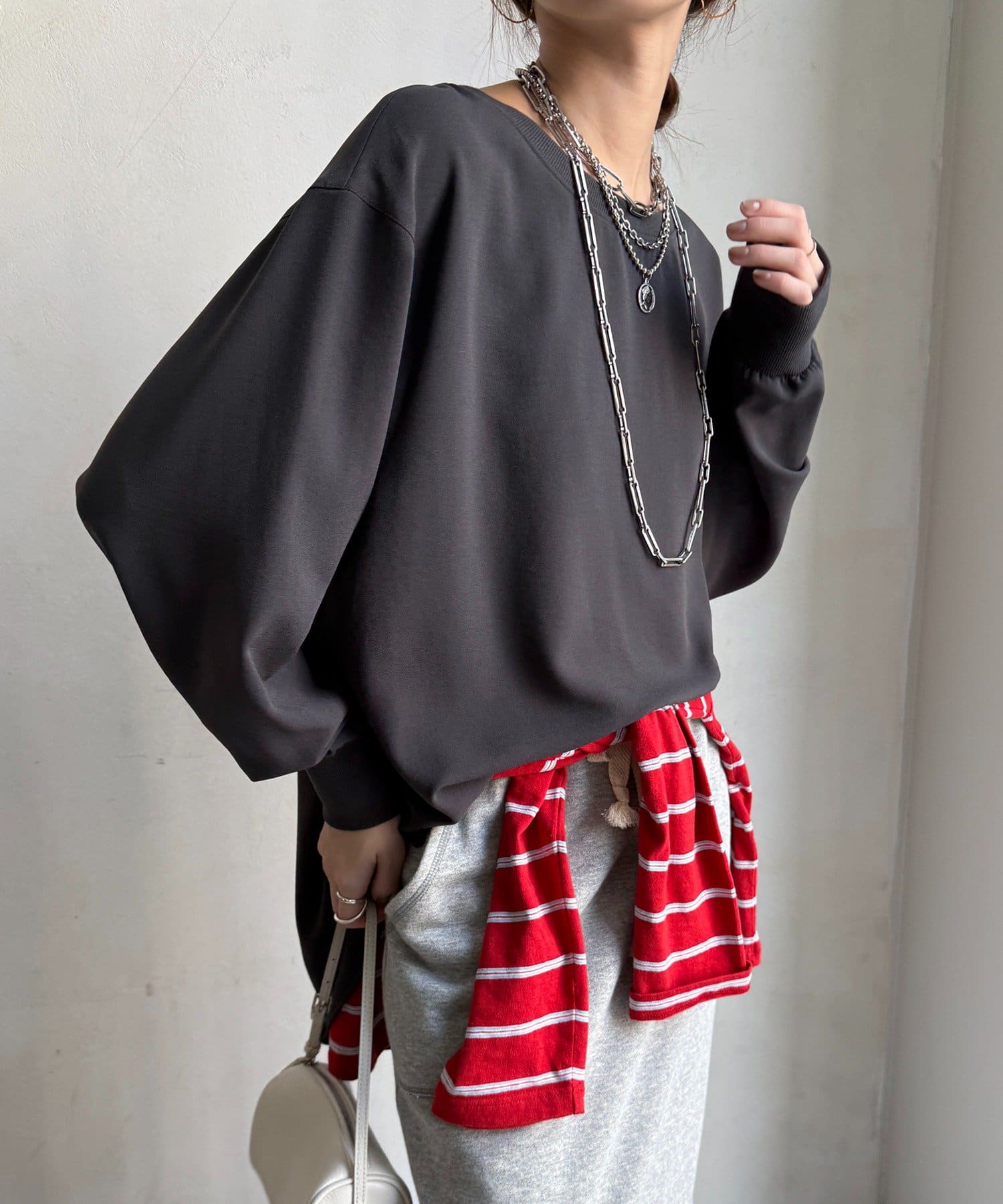 DOUDOU(ドゥドゥ) 袖リブバックボタンジョーゼットプルオーバー