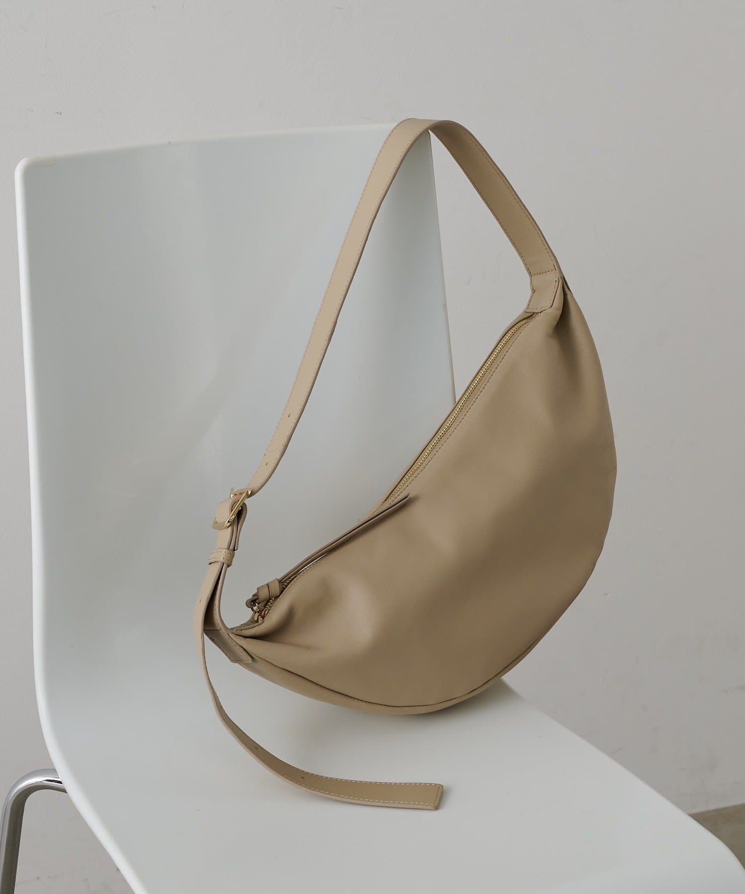 Drawing Numbers(ドローイングナンバーズ) 2.718／タッククロスボディ