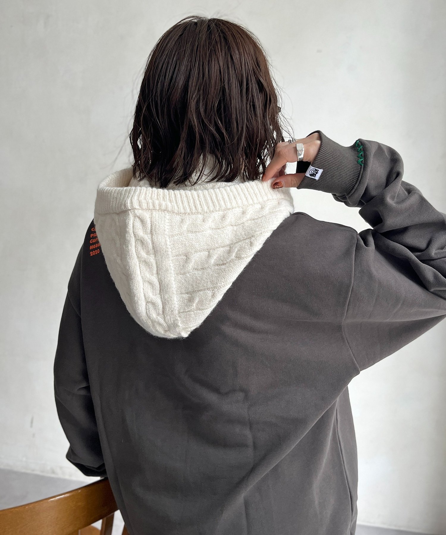 CPCM(シーピーシーエム) フード付きニットマフラー
