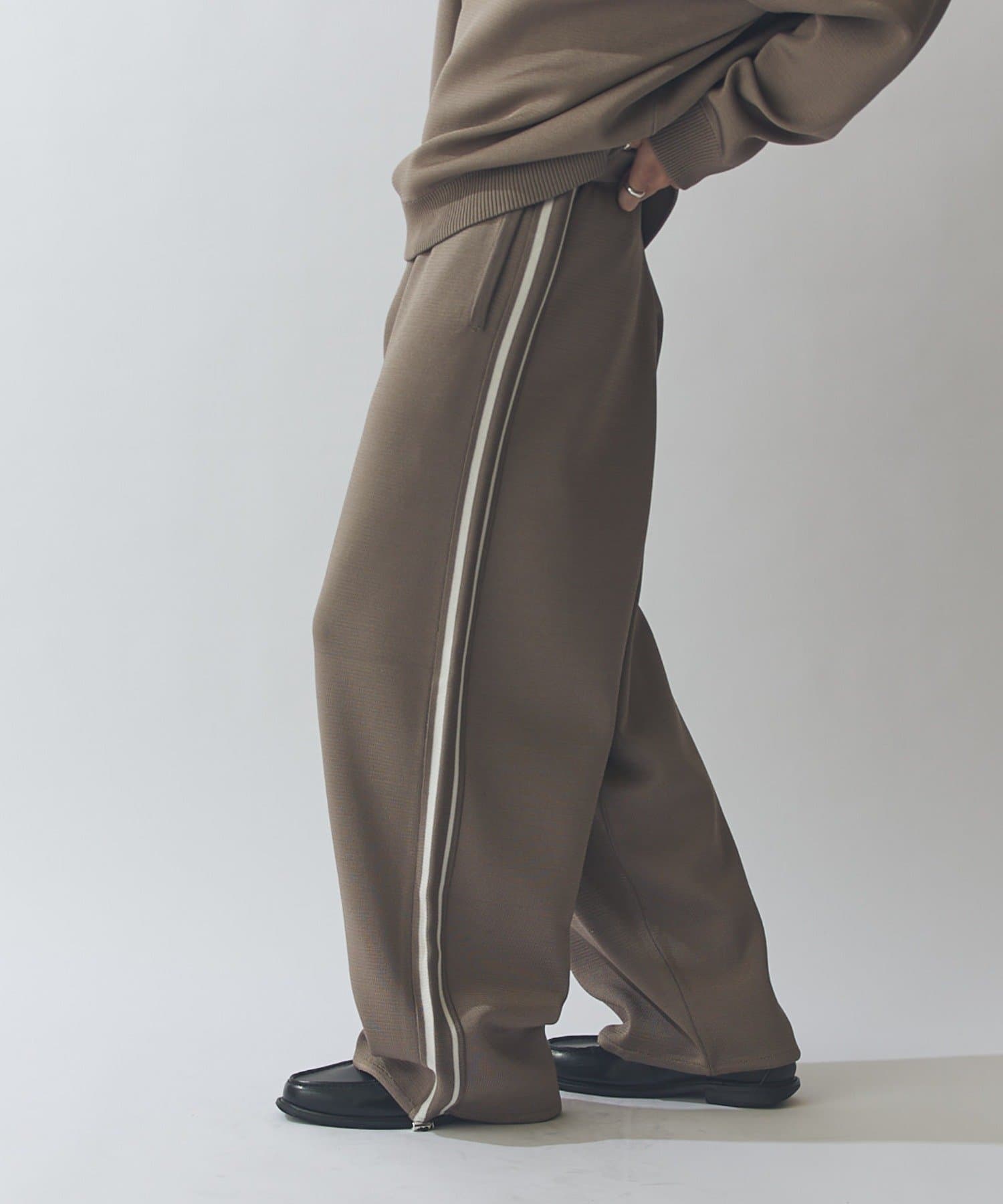 Lui's(ルイス) VISミラノリブ ワイドトラックパンツ