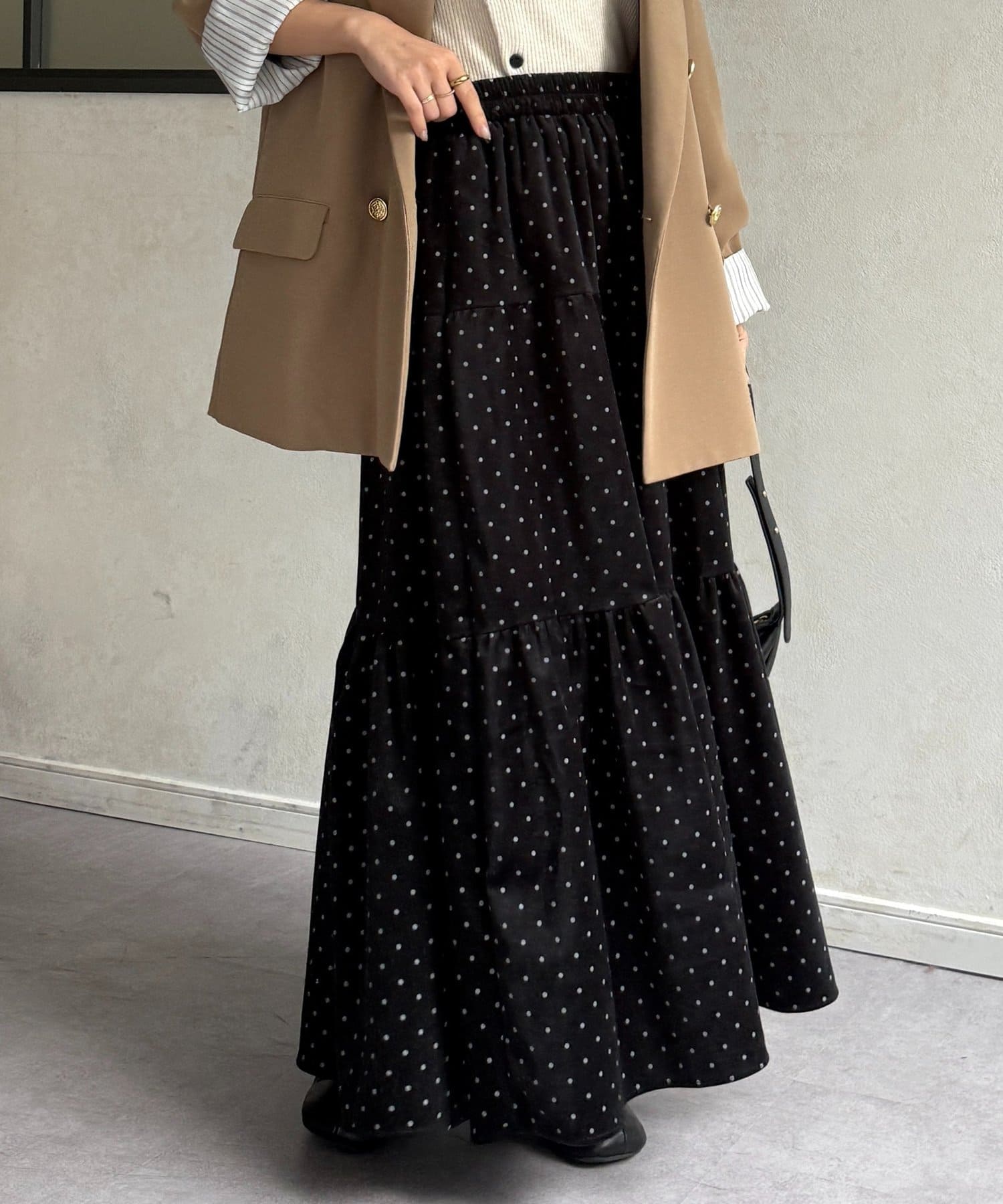 Thevon.(ゼヴォン) ドットベロアティアードスカート