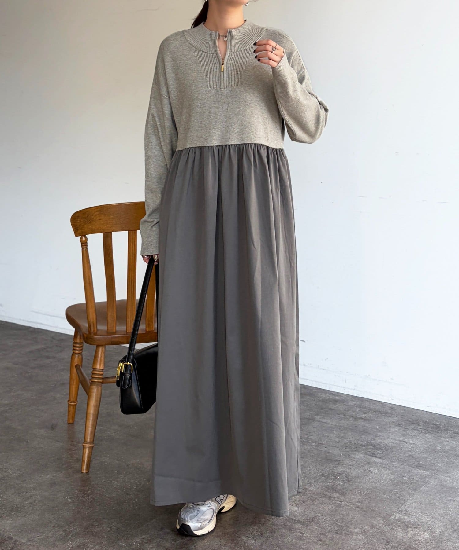 Chez toi(シェトワ) 異素材ドッキングハーフジップワンピース