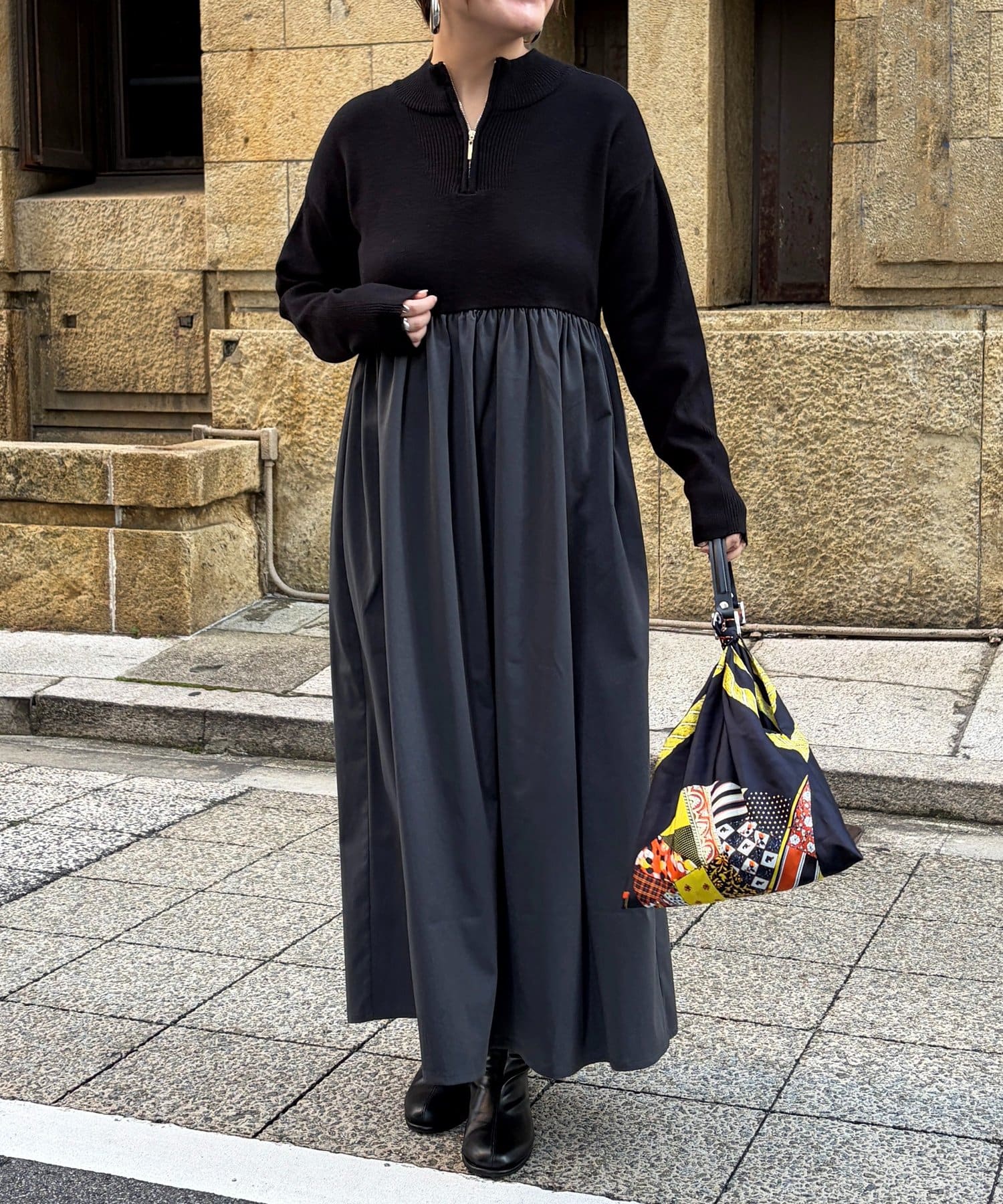 Chez toi(シェトワ) 異素材ドッキングハーフジップワンピース