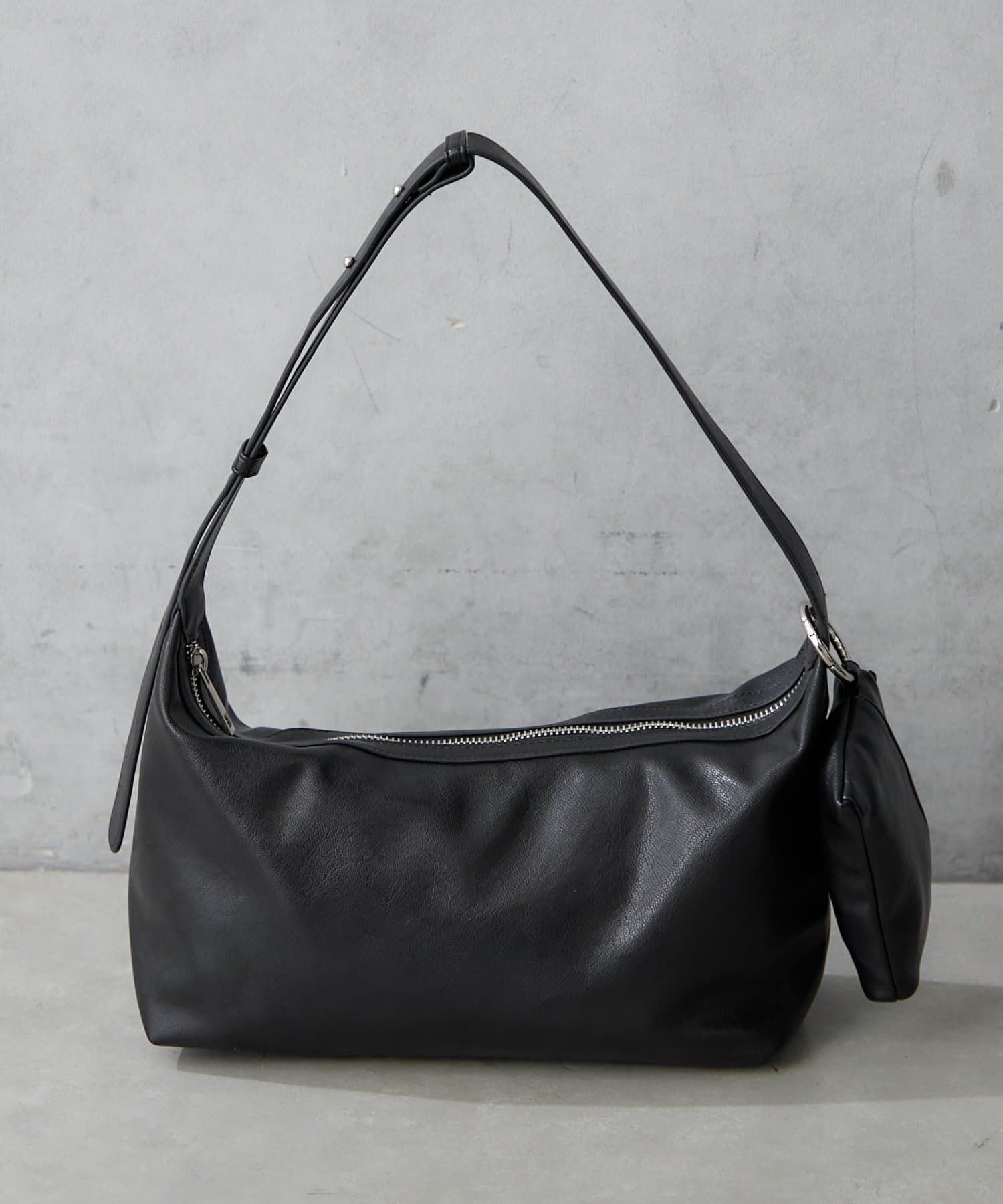 BIRTHDAY BAR(バースデイバー) フェイクレザーワンショルダーミニバッグ　エコバッグ付き