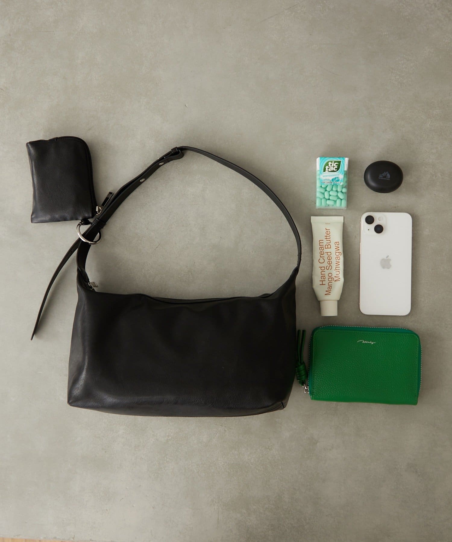 BIRTHDAY BAR(バースデイバー) フェイクレザーワンショルダーミニバッグ　エコバッグ付き