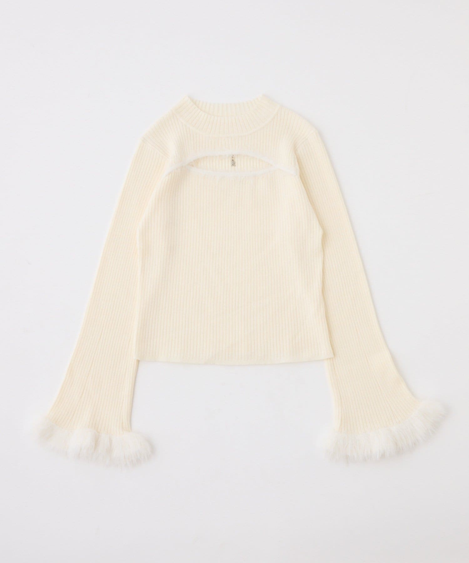 one after another NICE CLAUP(ワンアフターアナザー ナイスクラップ) デコルテカットデザインチャーム付きニット