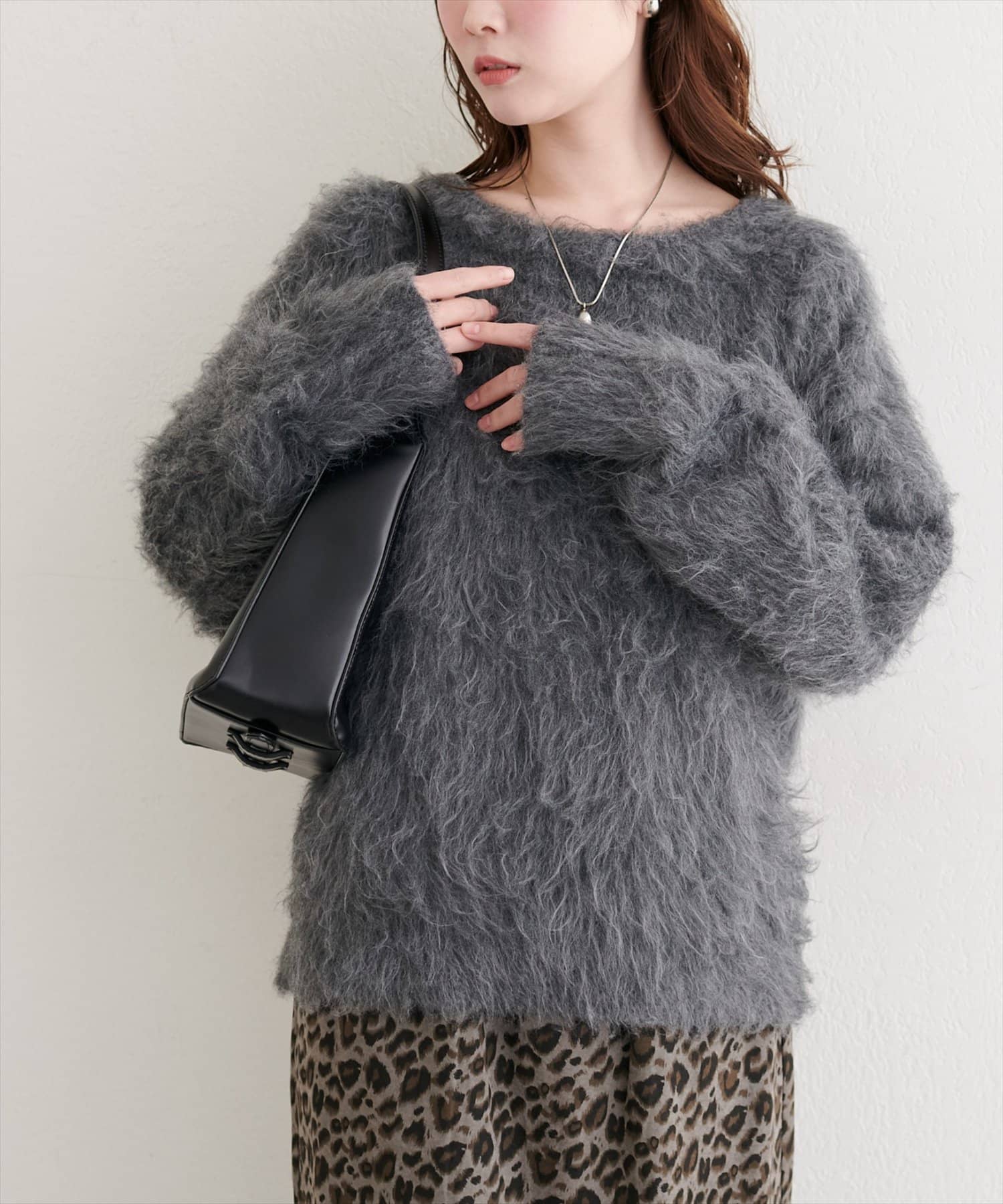 natural couture(ナチュラルクチュール) ロングフェザークルーネックニットプルオーバー