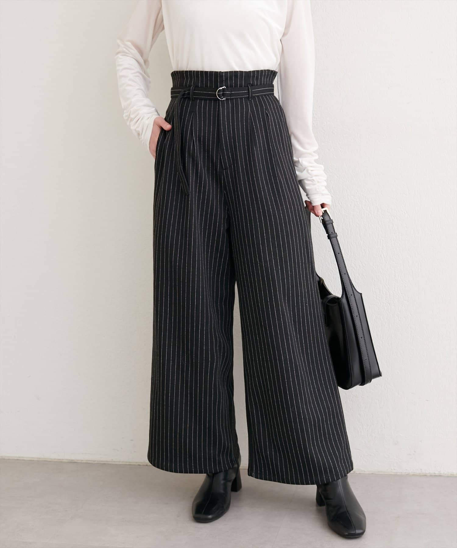 natural couture(ナチュラルクチュール) ベルト付きストレッチパンツ