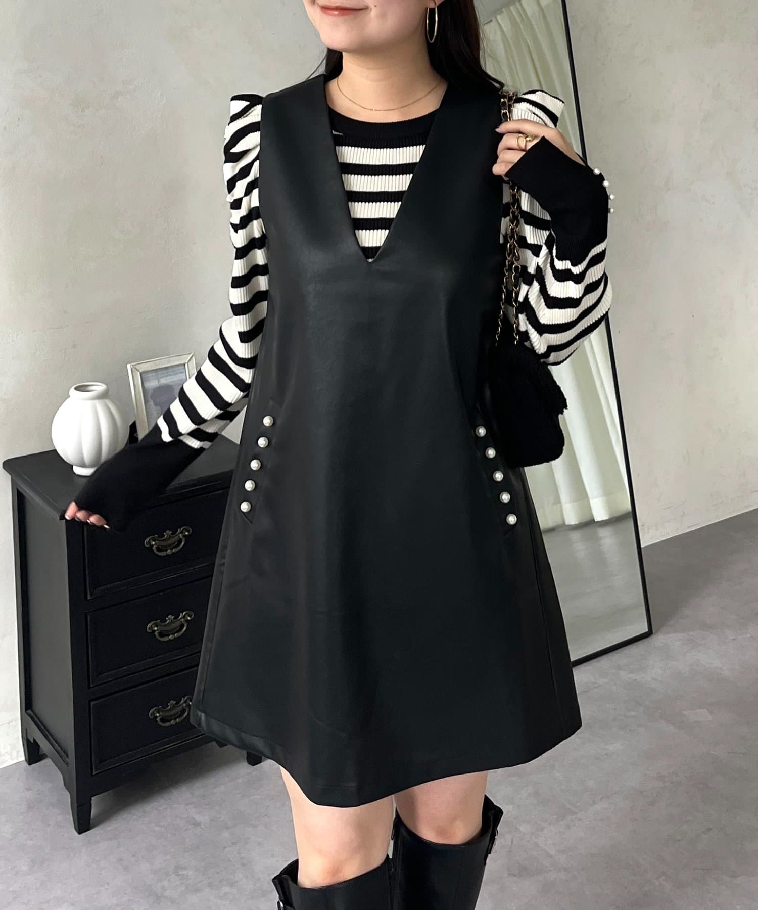 prose verse(プロズヴェール) ミドル丈フェイクレザーベスト