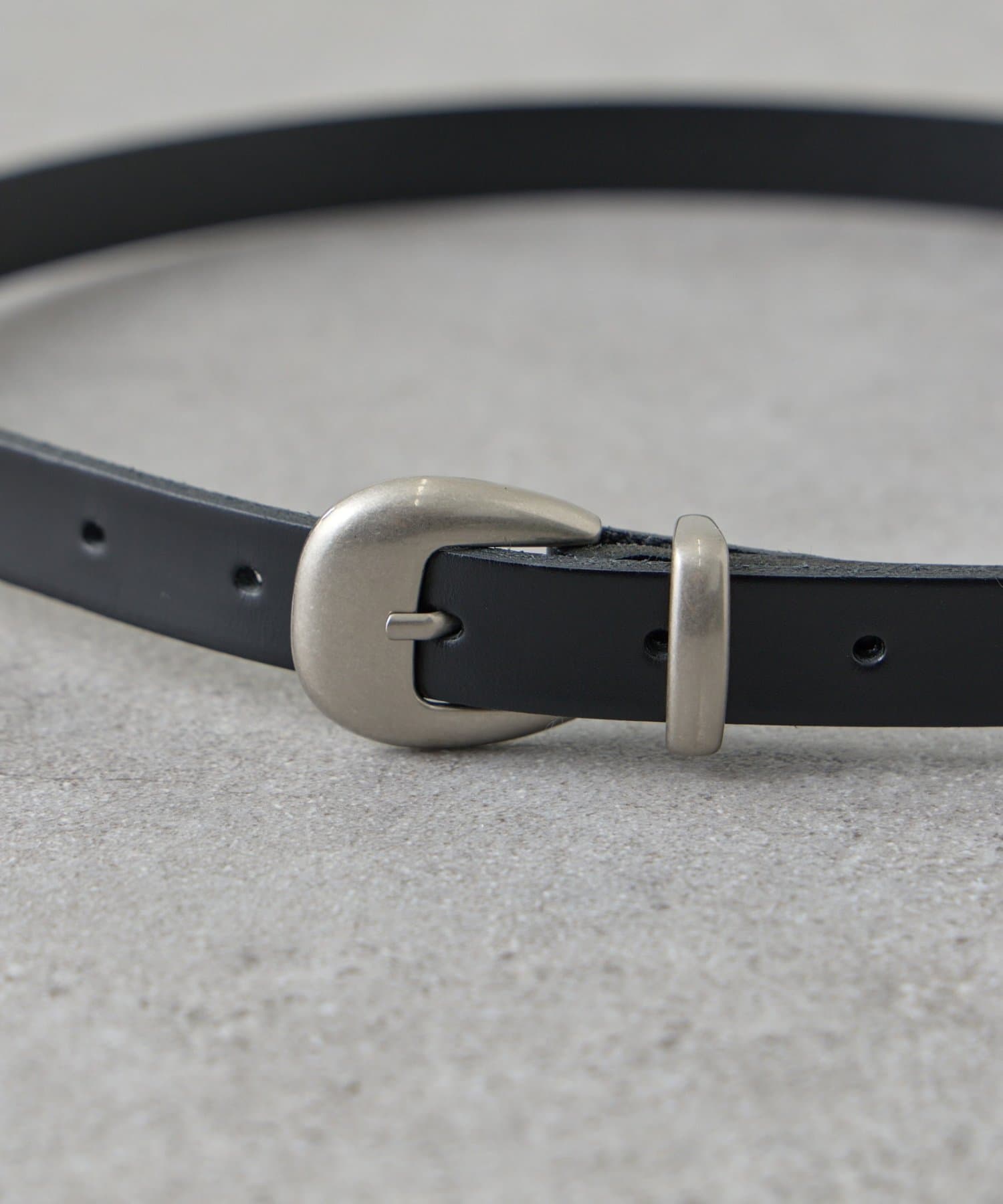 SHENERY(シーナリー) シルバーバックルベルト