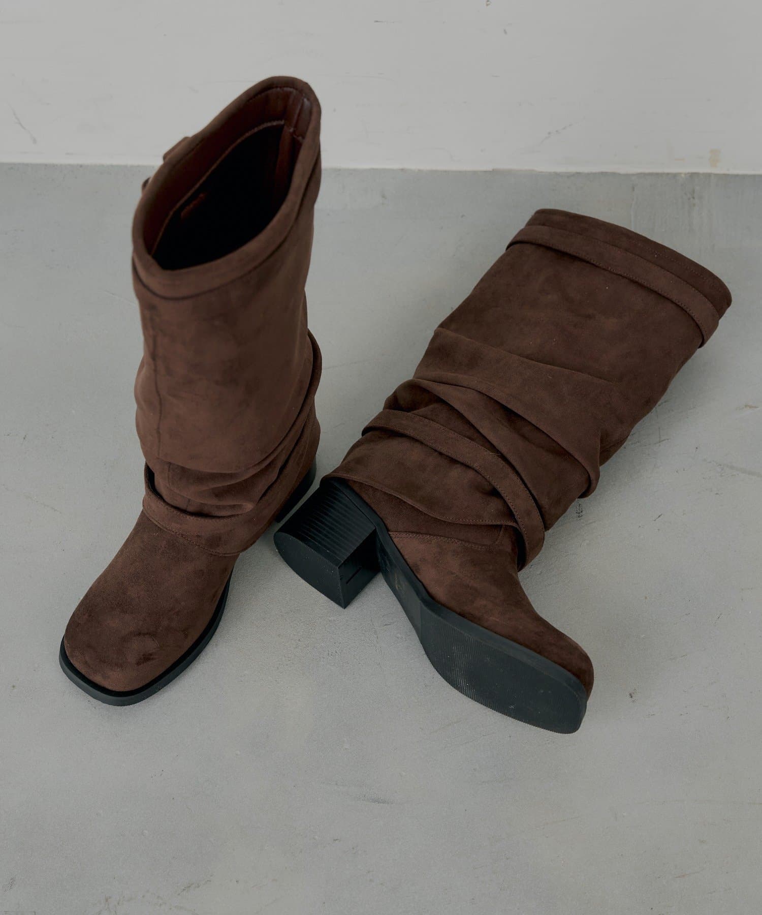 Chico(チコ) ミドルカバーブーツ