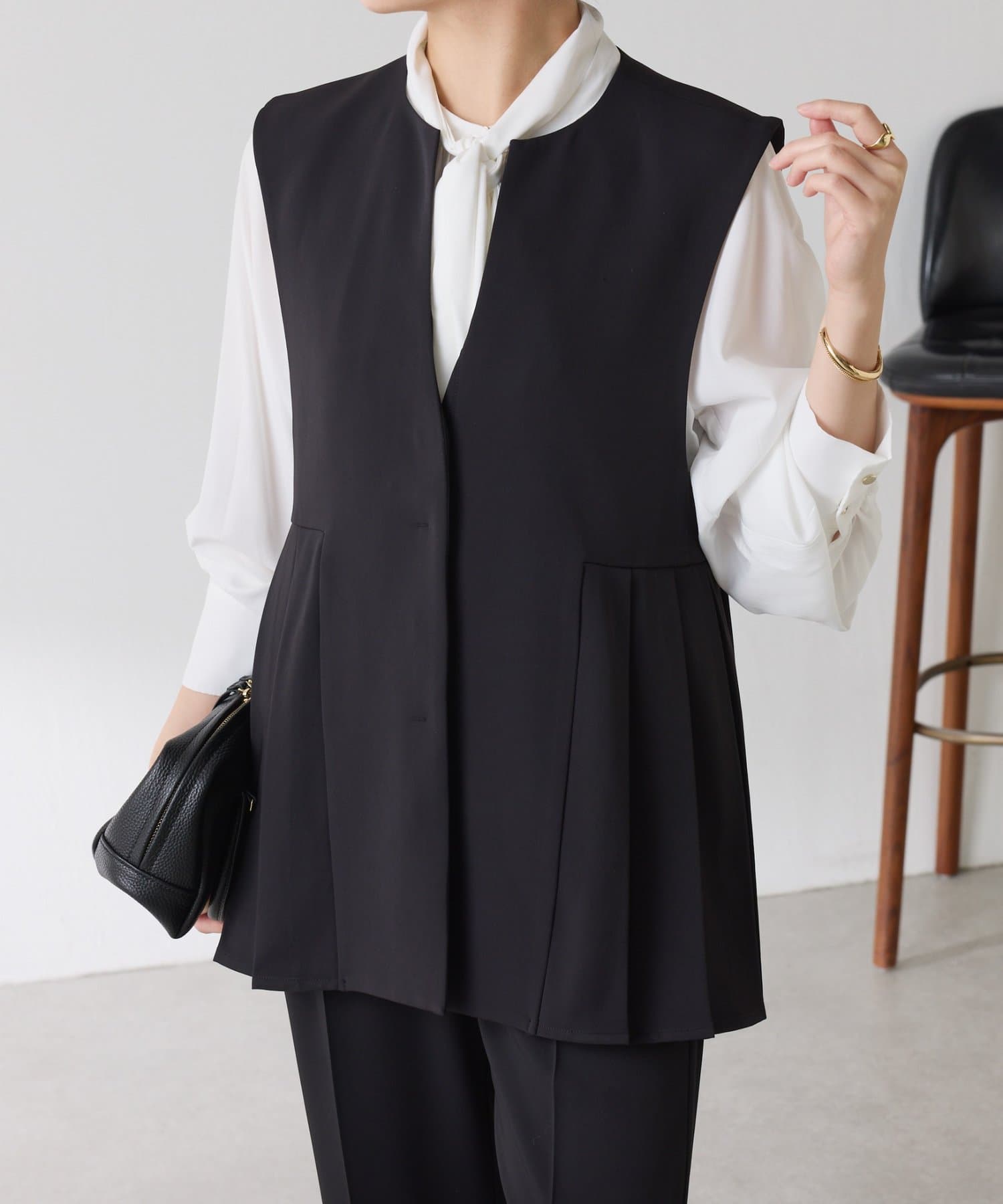 COLLAGE GALLARDAGALANTE(コラージュ ガリャルダガランテ) 【お尻周りカバー】ツイルプリーツジレ/セットアップ/セレモ二ー